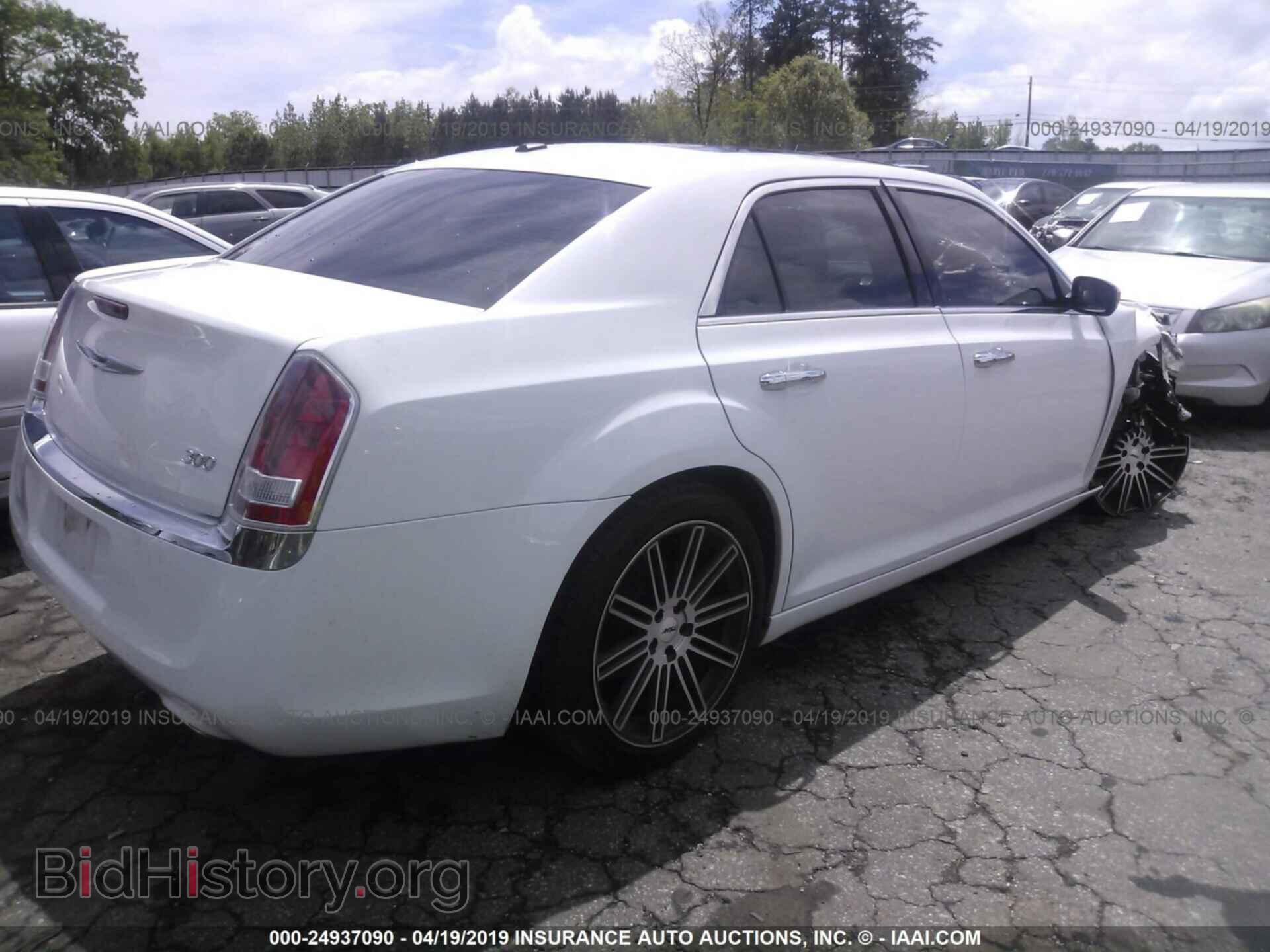 2014 CHRYSLER 300 - VIN: 2C3CCAAG3EH354785 - Photo 4