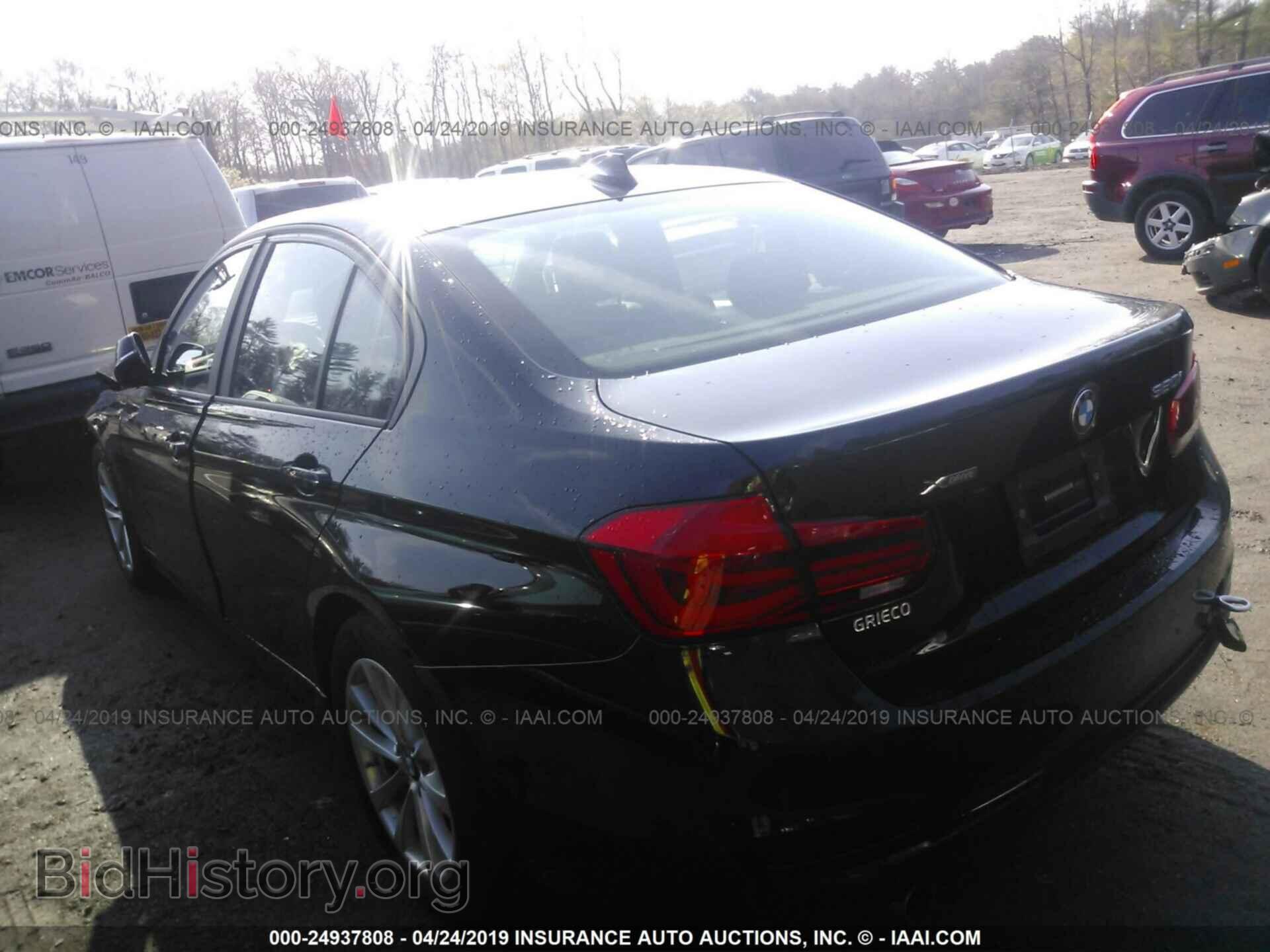 2016 BMW 320 - VIN: WBA8E5G57GNU21422 - Photo 3