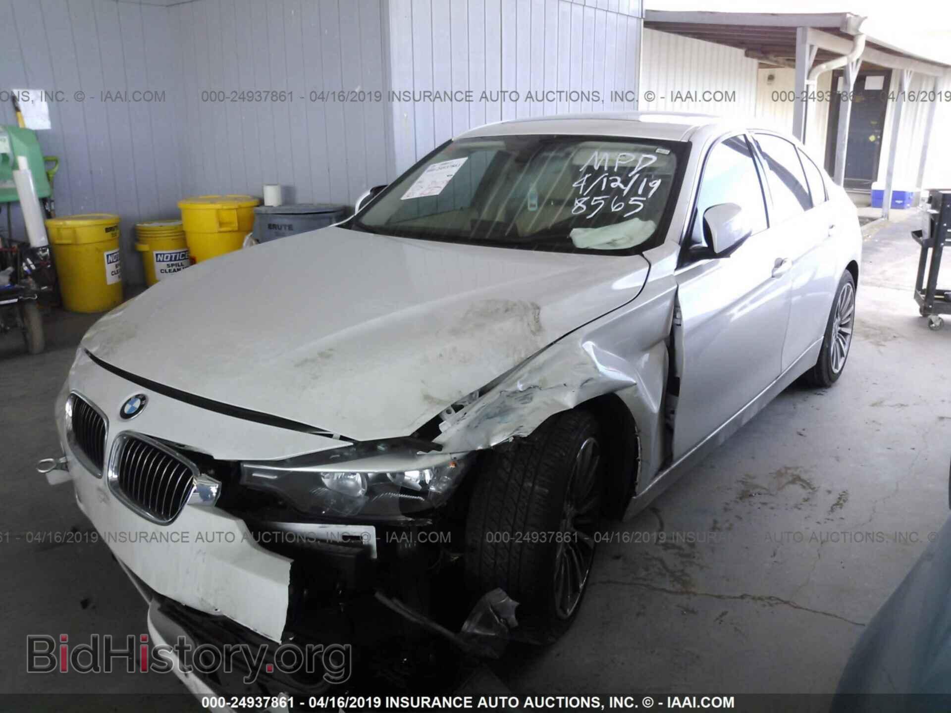 2013 BMW 328 - VIN: WBA3B5C59DJ598565 - Фото 2