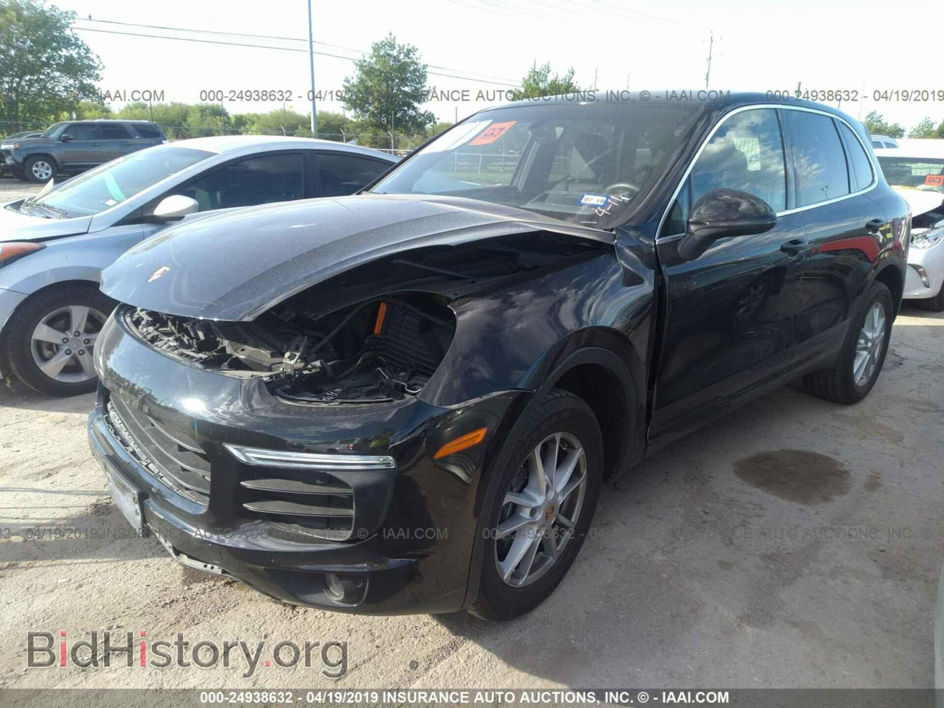 2016 PORSCHE CAYENNE - VIN: WP1AA2A22GKA08952 - Фото 2