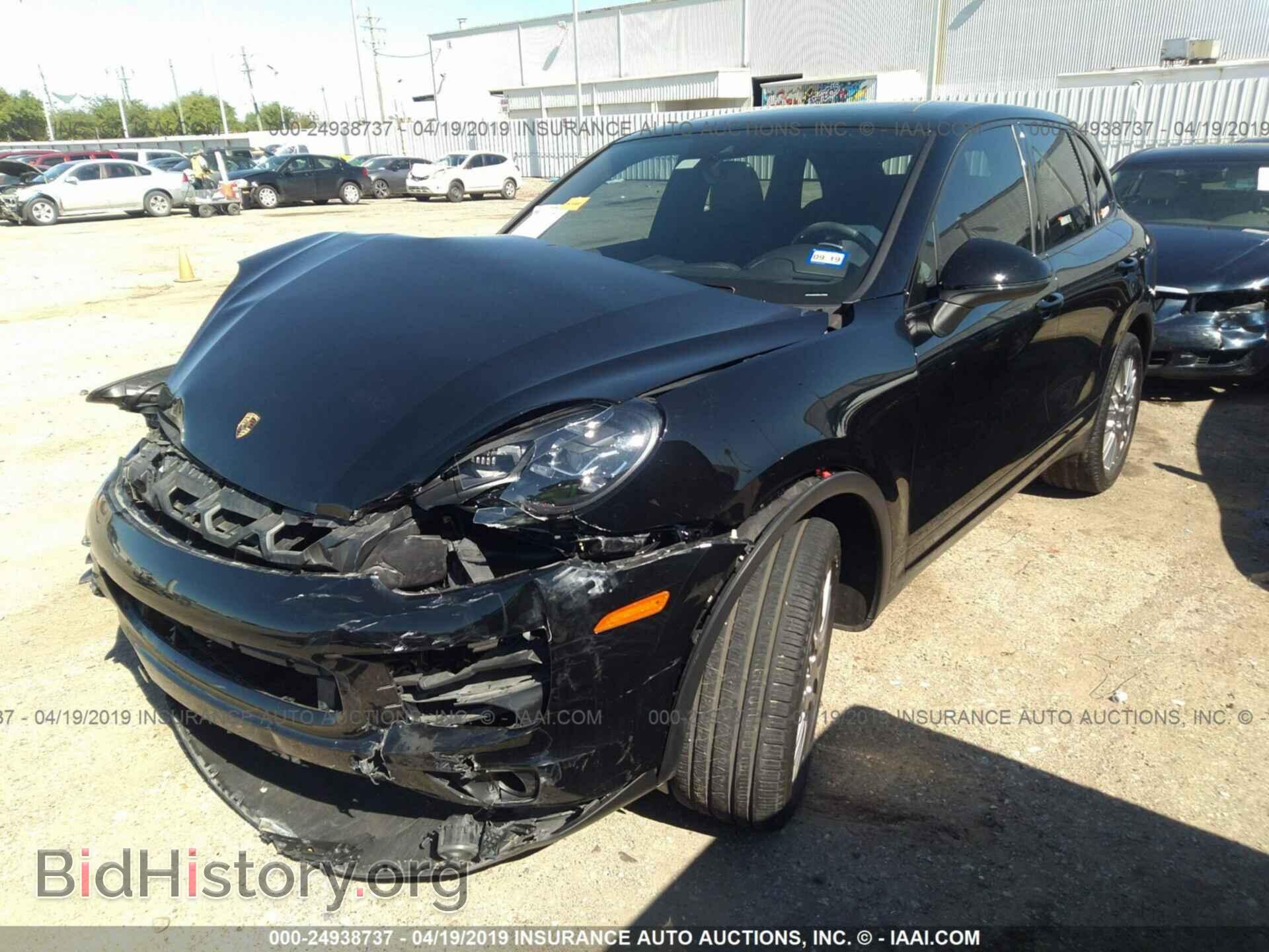 2016 PORSCHE CAYENNE - VIN: WP1AA2A20GLA11522 - Фото 2