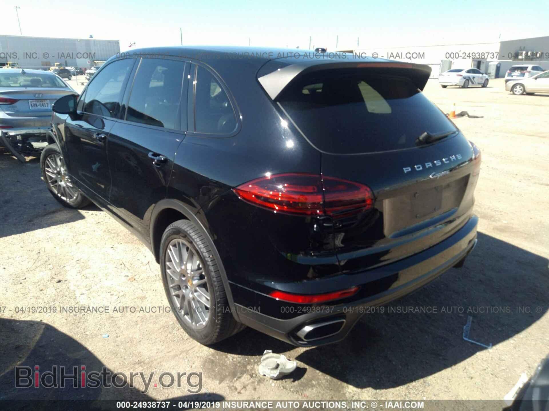 2016 PORSCHE CAYENNE - VIN: WP1AA2A20GLA11522 - Фото 3