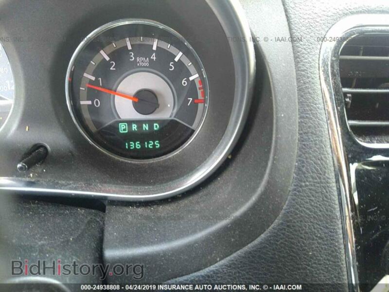 2012 Chrysler 200 (VIN 1C3CCBBB3CN101074) — photo 7 of 10