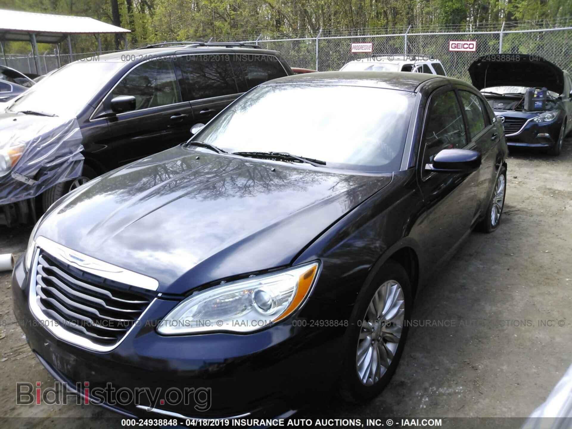 2012 CHRYSLER 200 - VIN: 1C3CCBAB4CN262566 - Фото 2