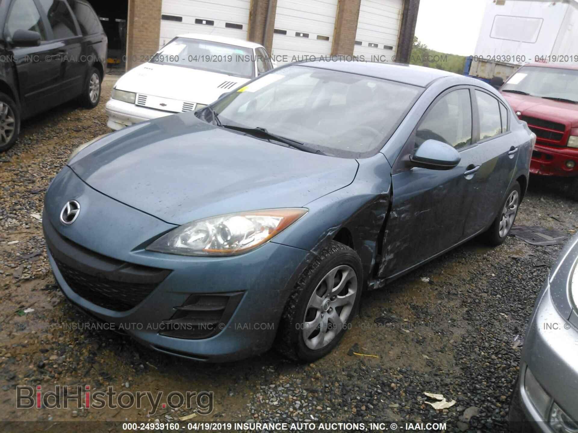 2011 MAZDA 3 - VIN: JM1BL1UF5B1425618 - Фото 2