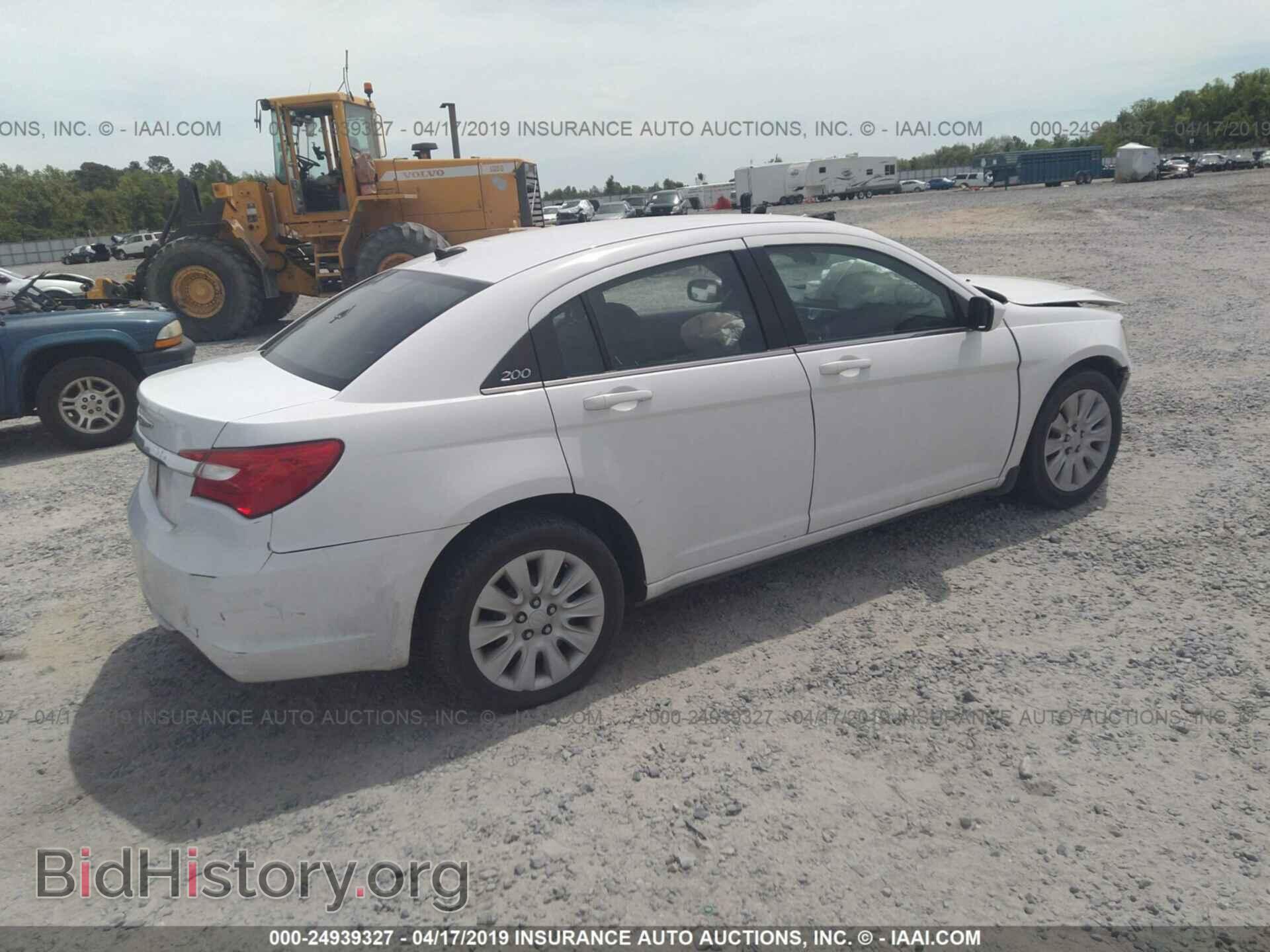 2014 CHRYSLER 200 - VIN: 1C3CCBAB9EN236855 - Фото 4