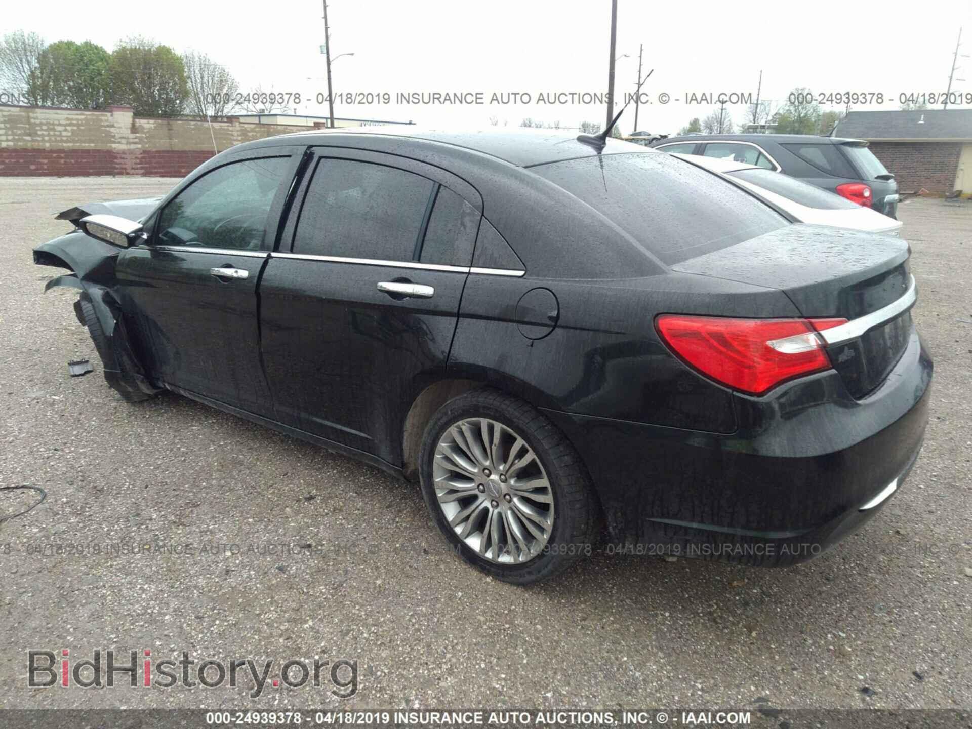 2011 CHRYSLER 200 - VIN: 1C3BC2FB5BN500721 - Photo 3