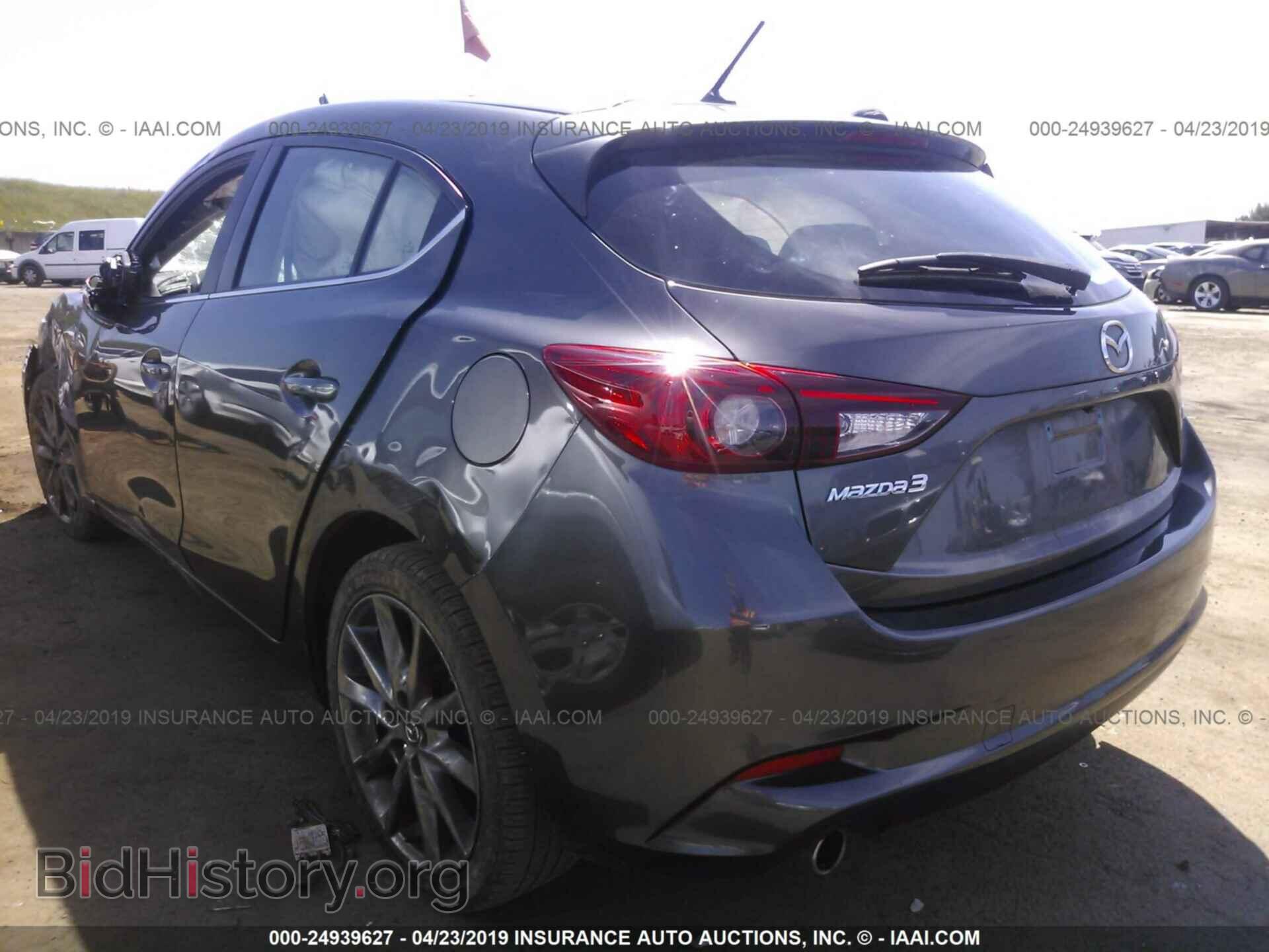 2018 MAZDA 3 - VIN: 3MZBN1L38JM185755 - Фото 3