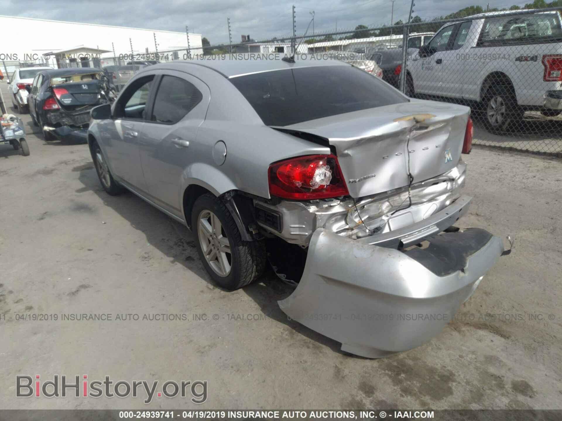 2011 DODGE AVENGER - VIN: 1B3BD1FB8BN542157 - Фото 3