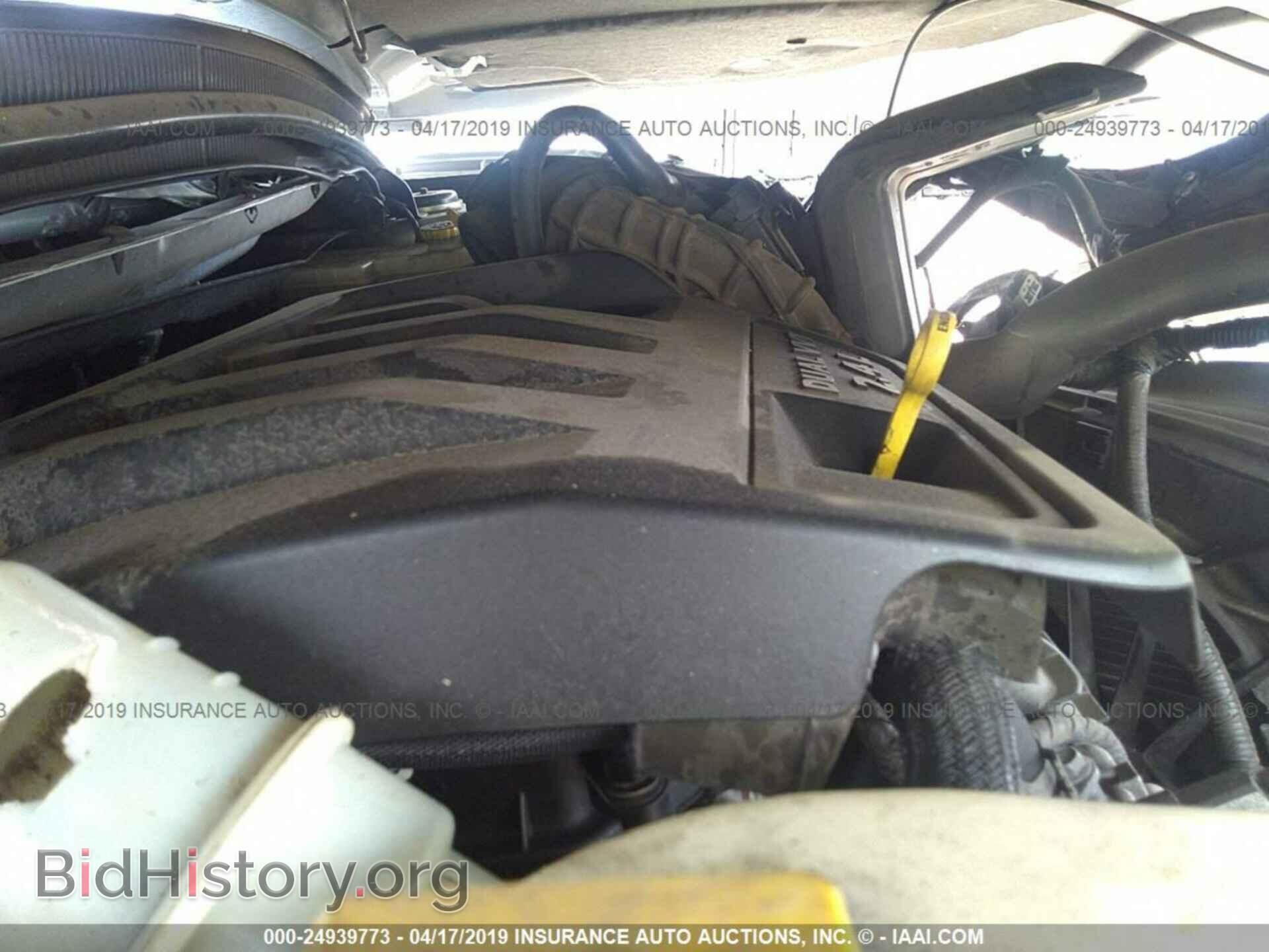 2012 CHRYSLER 200 - VIN: 1C3CCBAB0CN217365 - Фото 10