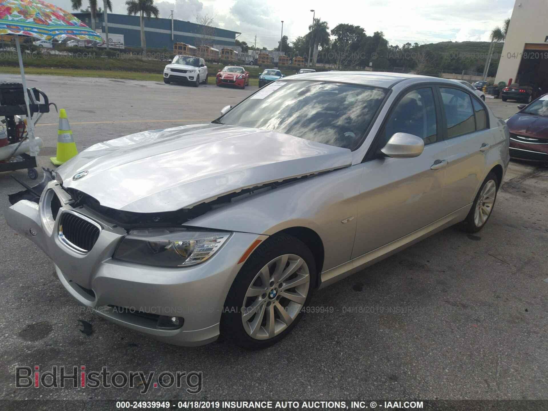 2011 BMW 328 - VIN: WBAPH7C56BE851830 - Фото 2