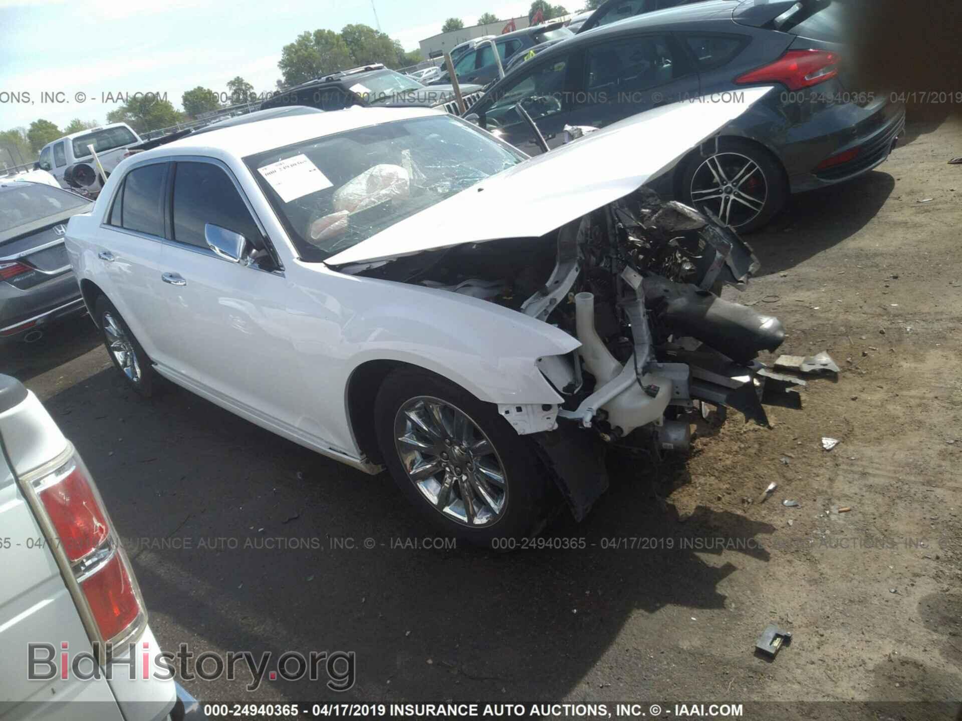 Фотография 2C3CCACG7CH216175 - CHRYSLER 300 2012