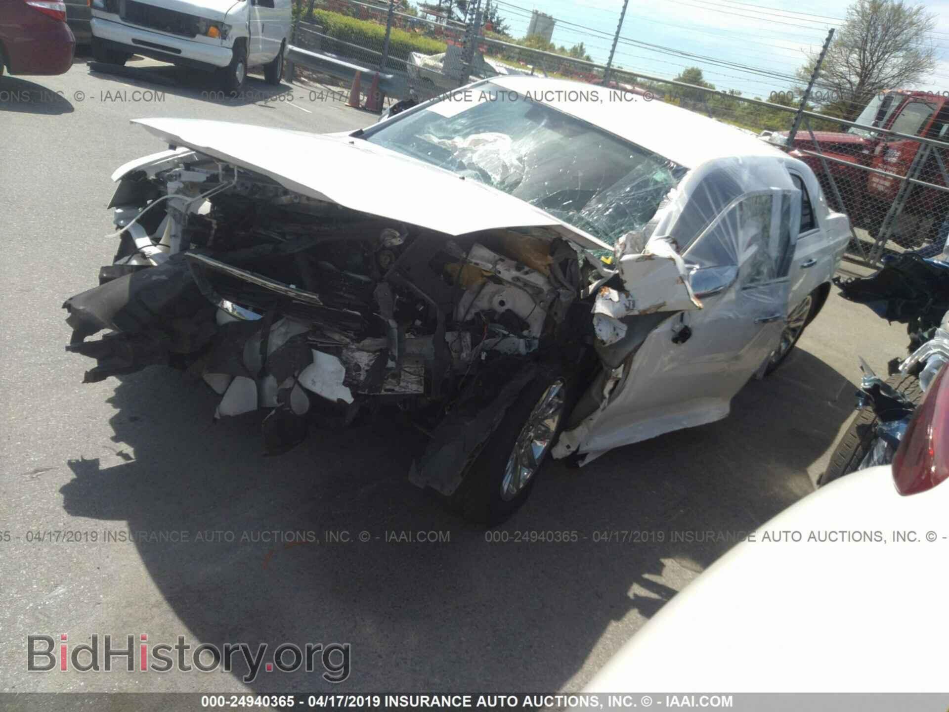 2012 CHRYSLER 300 - VIN: 2C3CCACG7CH216175 - Фото 2
