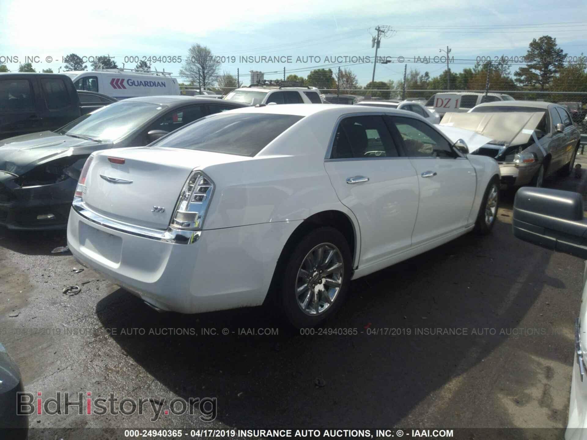 2012 CHRYSLER 300 - VIN: 2C3CCACG7CH216175 - Фото 4