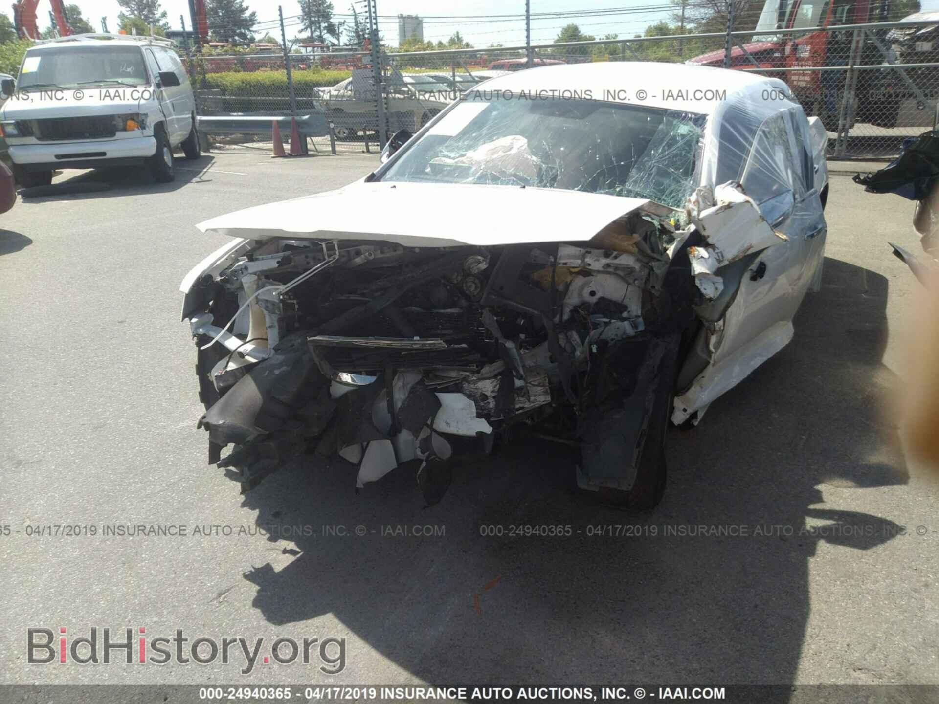 2012 CHRYSLER 300 - VIN: 2C3CCACG7CH216175 - Фото 6