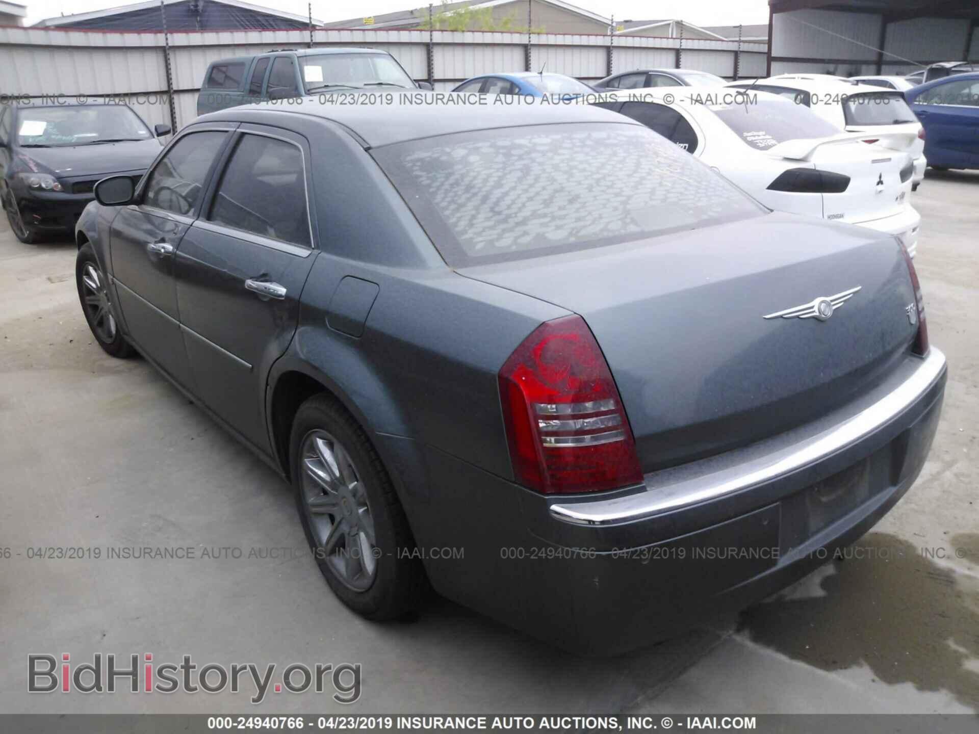 2005 CHRYSLER 300C - VIN: 2C3AA63H85H170653 - Фото 3