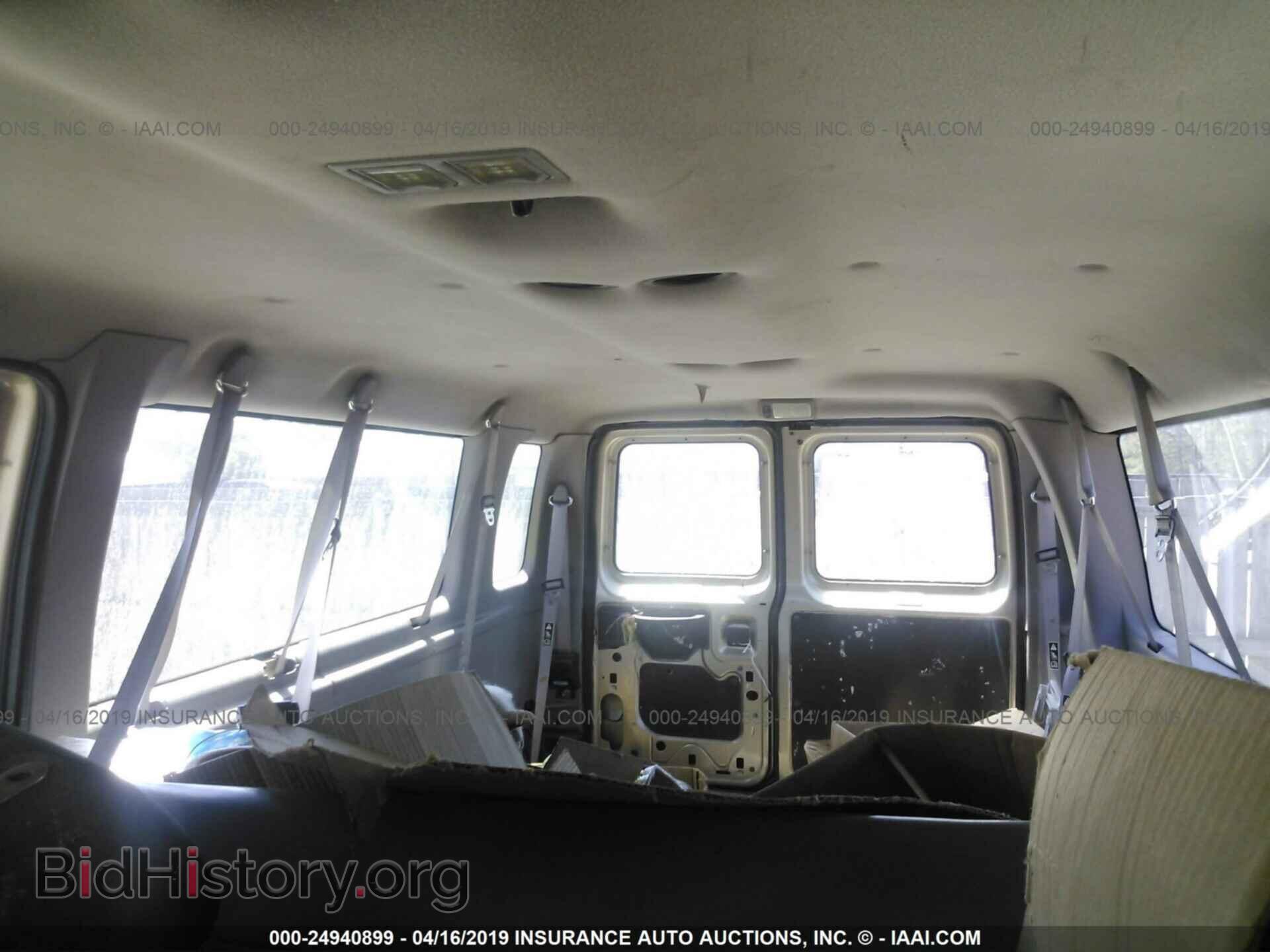 2000 FORD ECONOLINE - VIN: 1FBSS31L9YHB45259 - Фото 8