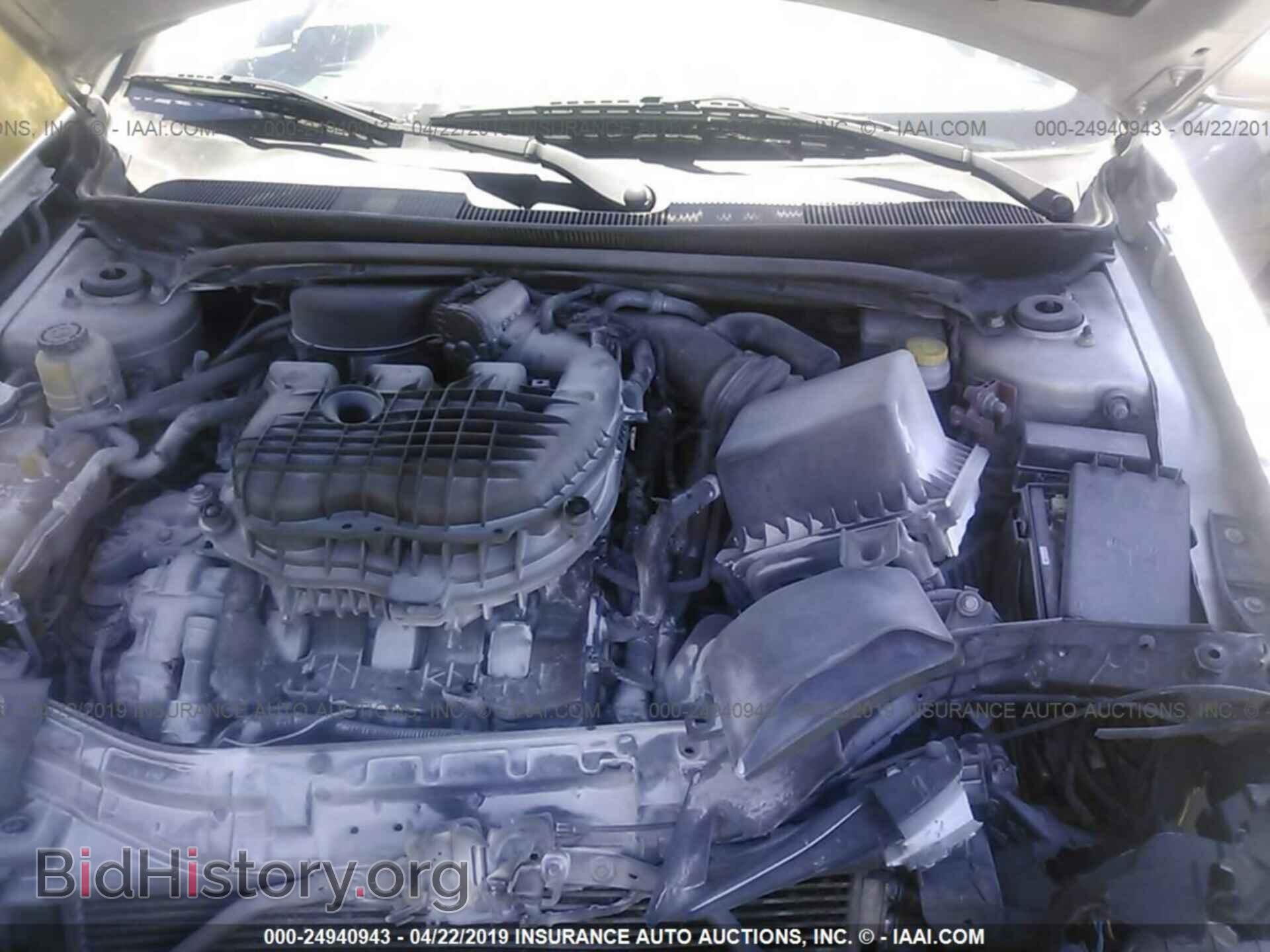 2012 CHRYSLER 200 - VIN: 1C3CCBAG0CN184220 - Фото 10