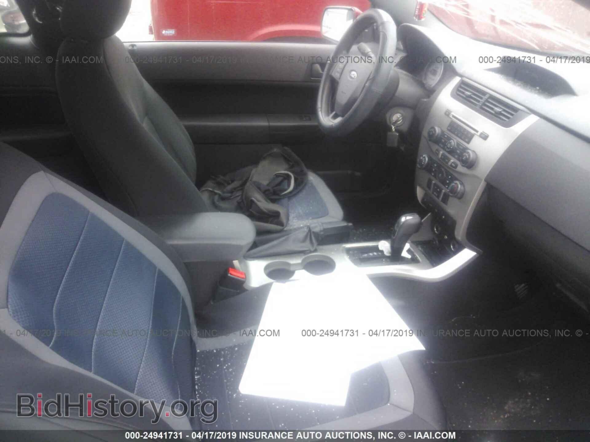 2010 FORD FOCUS - VIN: 1FAHP3CN5AW116077 - Photo 5
