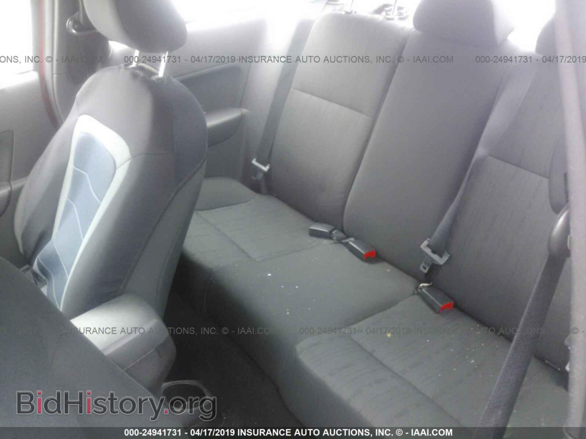 2010 FORD FOCUS - VIN: 1FAHP3CN5AW116077 - Photo 8