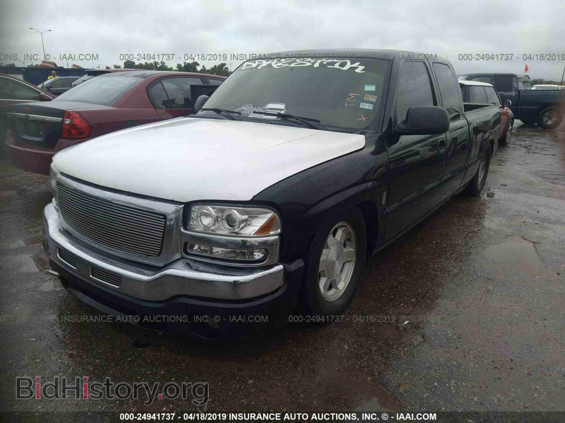 2003 GMC NEW SIERRA - VIN: 2GTEC19V831394745 - Фото 2