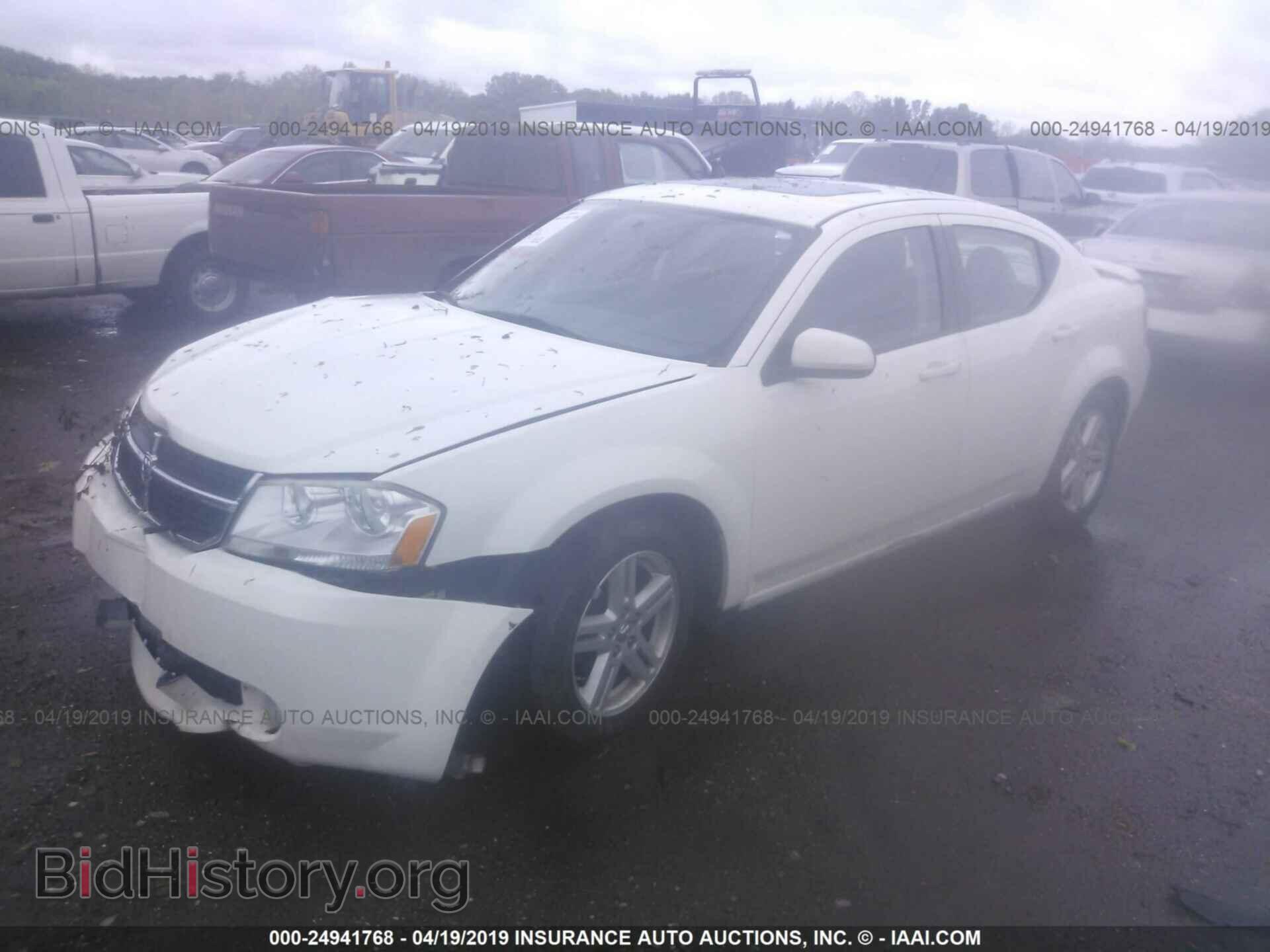 2010 DODGE AVENGER - VIN: 1B3CC5FBXAN218821 - Фото 2