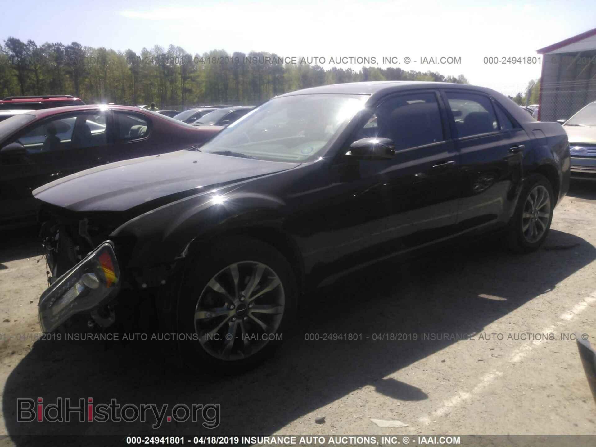 2014 CHRYSLER 300 - VIN: 2C3CCAGG8EH384193 - Фото 2