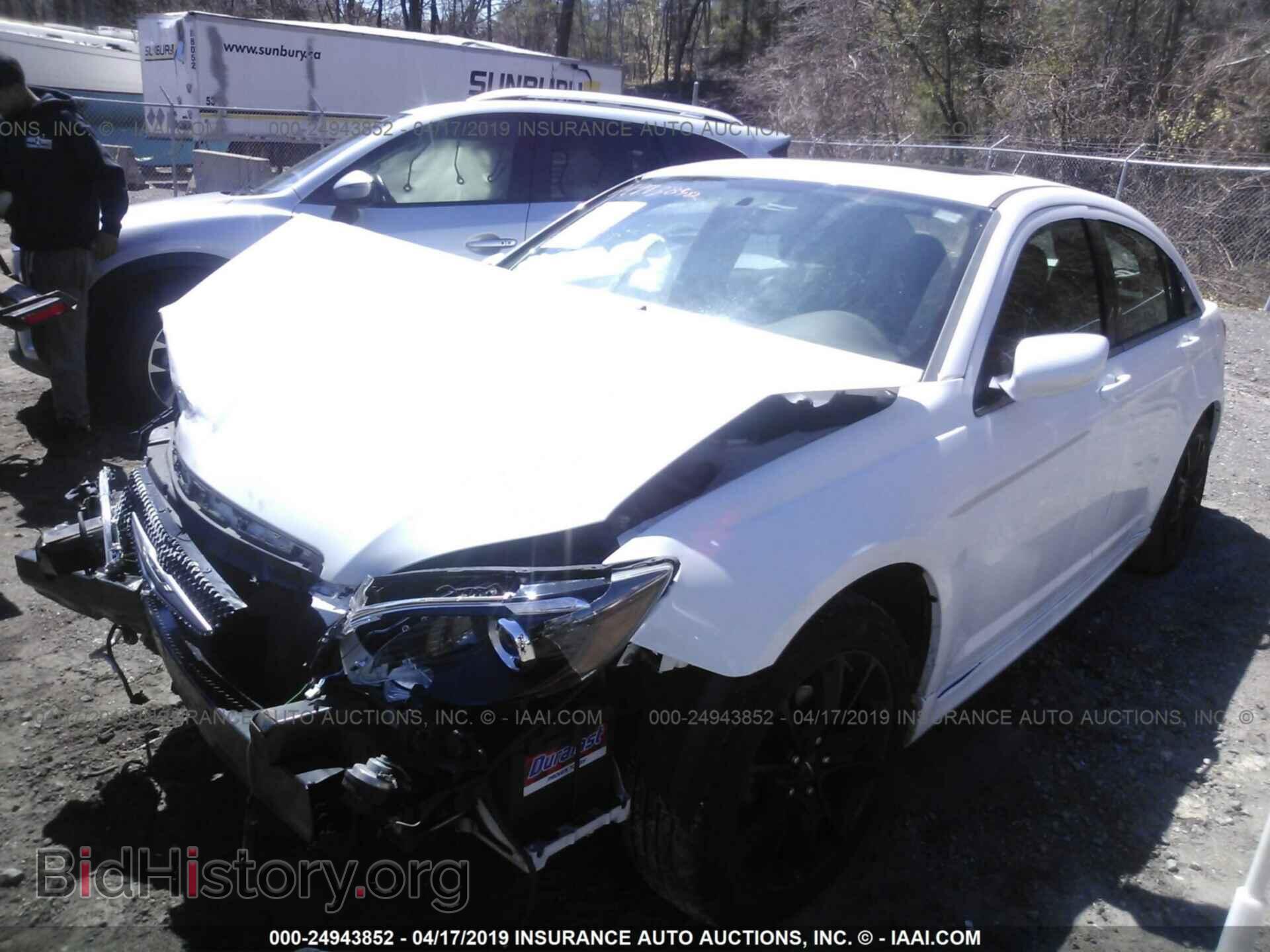 2014 CHRYSLER 200 - VIN: 1C3CCBCGXEN165013 - Фото 2