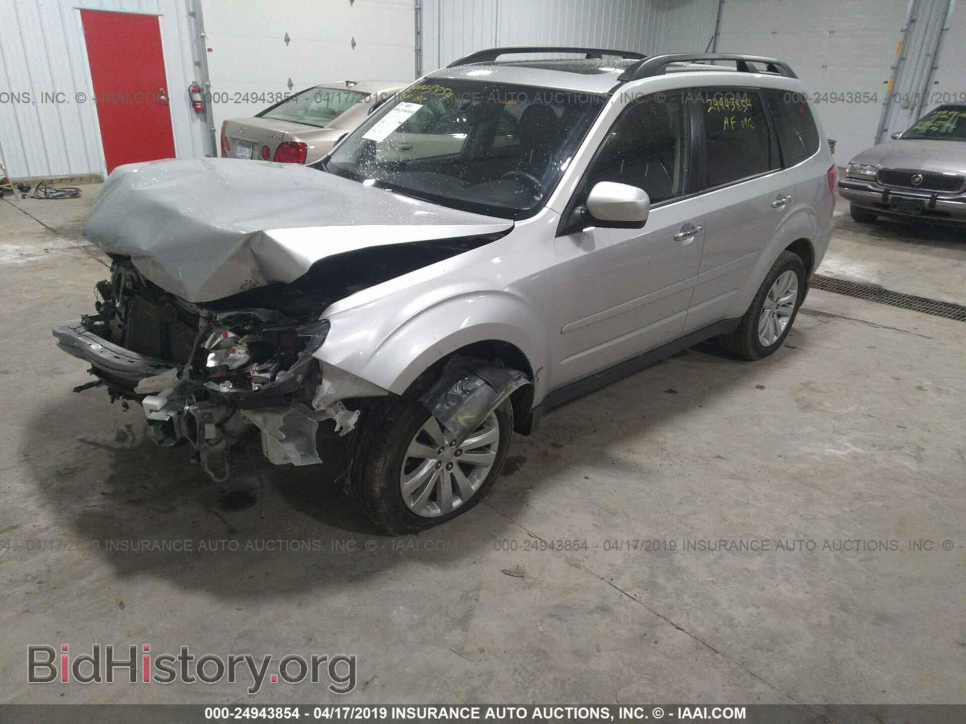 2011 SUBARU FORESTER - VIN: JF2SHBEC0BH746809 - Фото 2