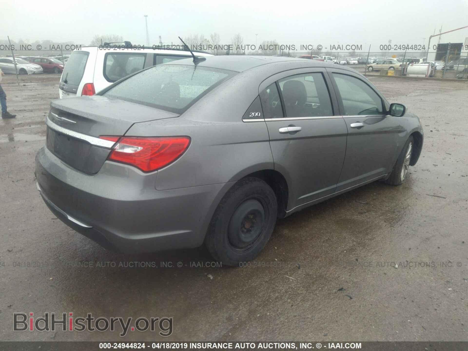 2013 CHRYSLER 200 - VIN: 1C3CCBCG1DN596046 - Photo 4