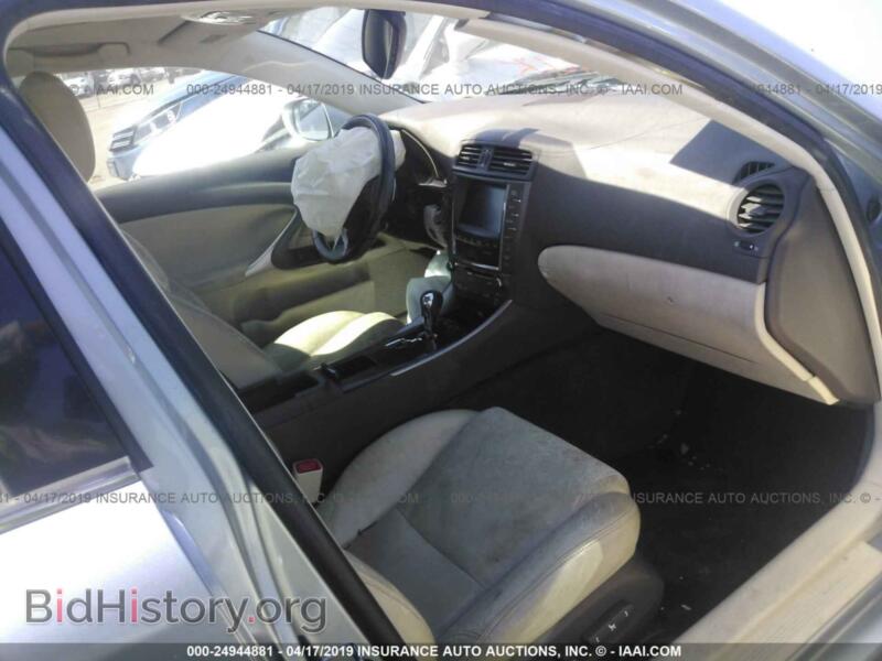 2010 Lexus IS (VIN JTHBF5C2XA5113880) — фото 5 из 10
