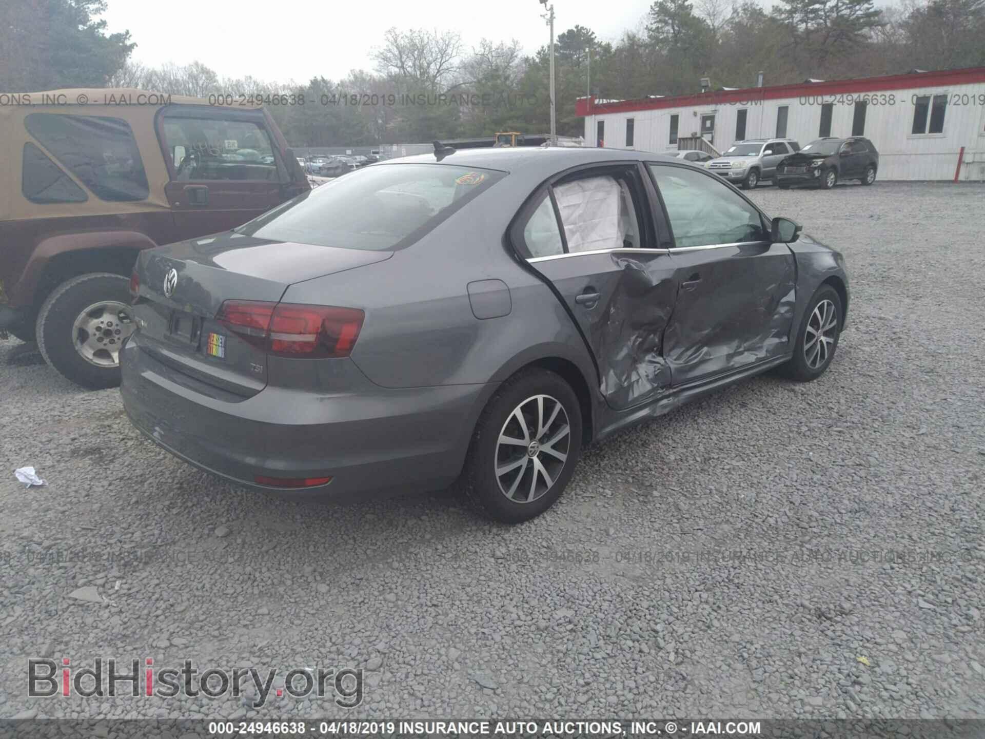 2017 VOLKSWAGEN JETTA - VIN: 3VWDB7AJ5HM260377 - Фото 4