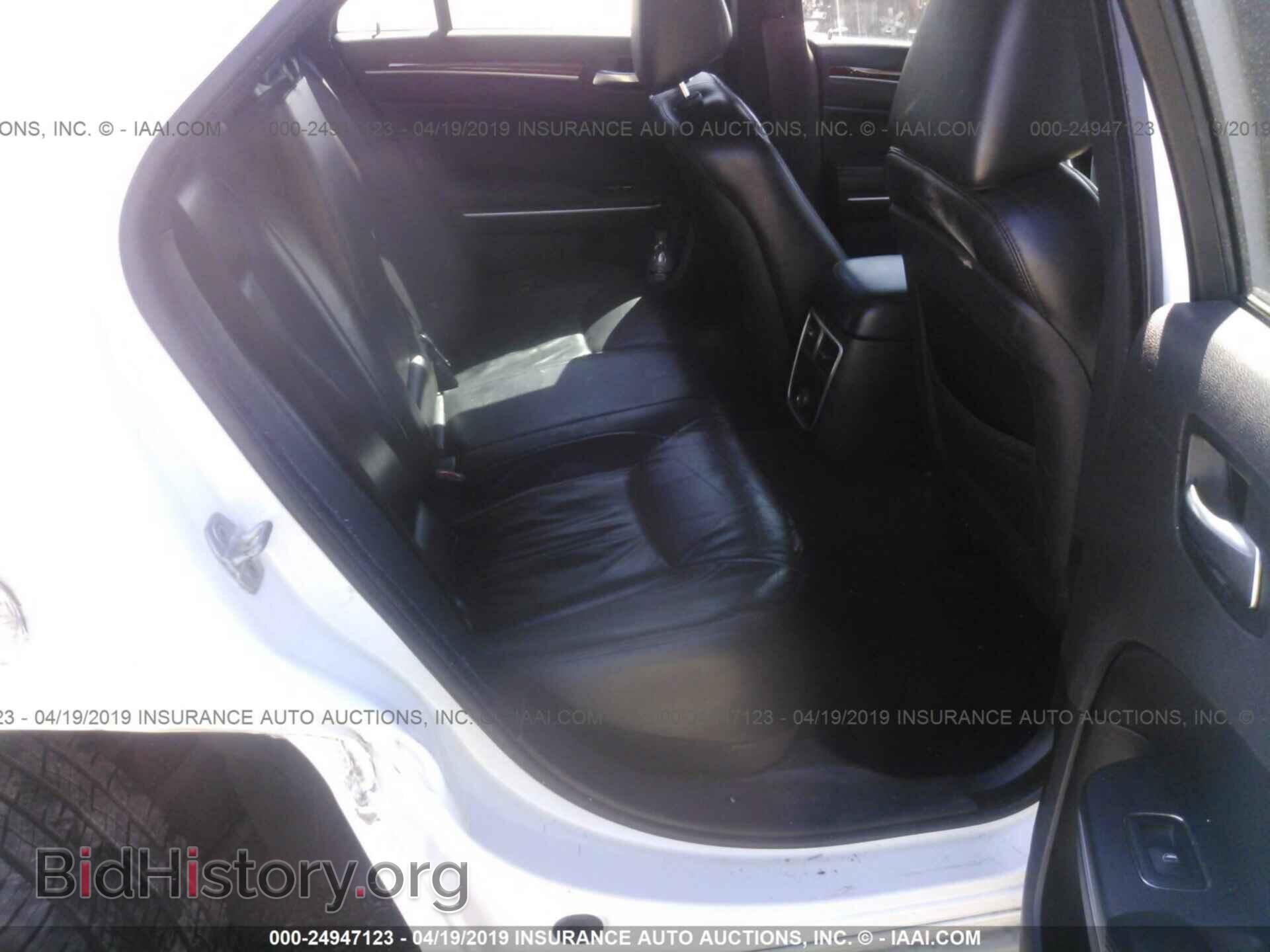 2013 CHRYSLER 300 - VIN: 2C3CCAAG1DH527864 - Фото 8