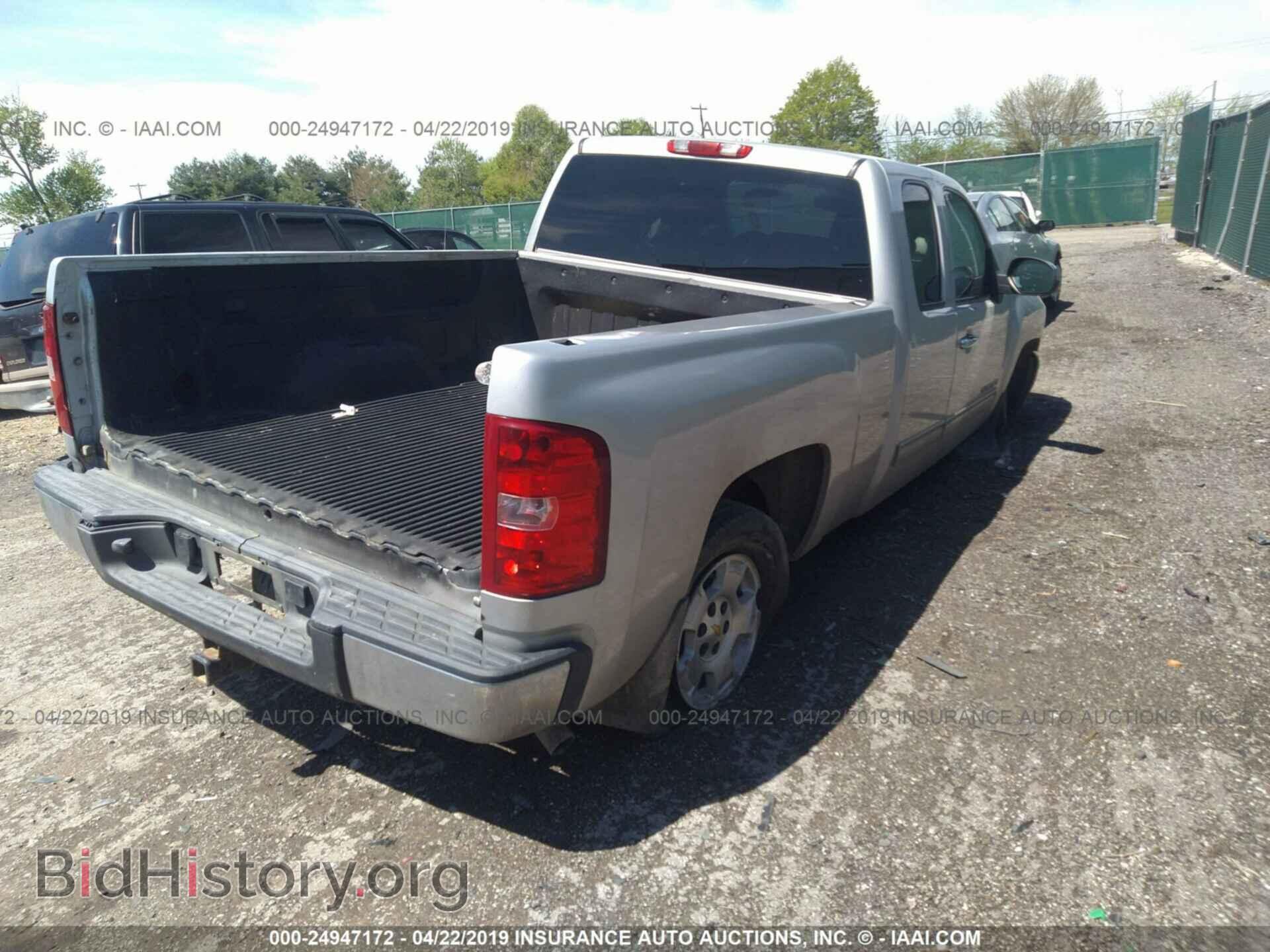 2011 CHEVROLET SILVERADO - VIN: 1GCRKREA4BZ318905 - Фото 4