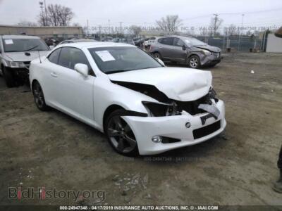 2011 Lexus IS, white — VIN JTHFF2C21B2519307, IAAI