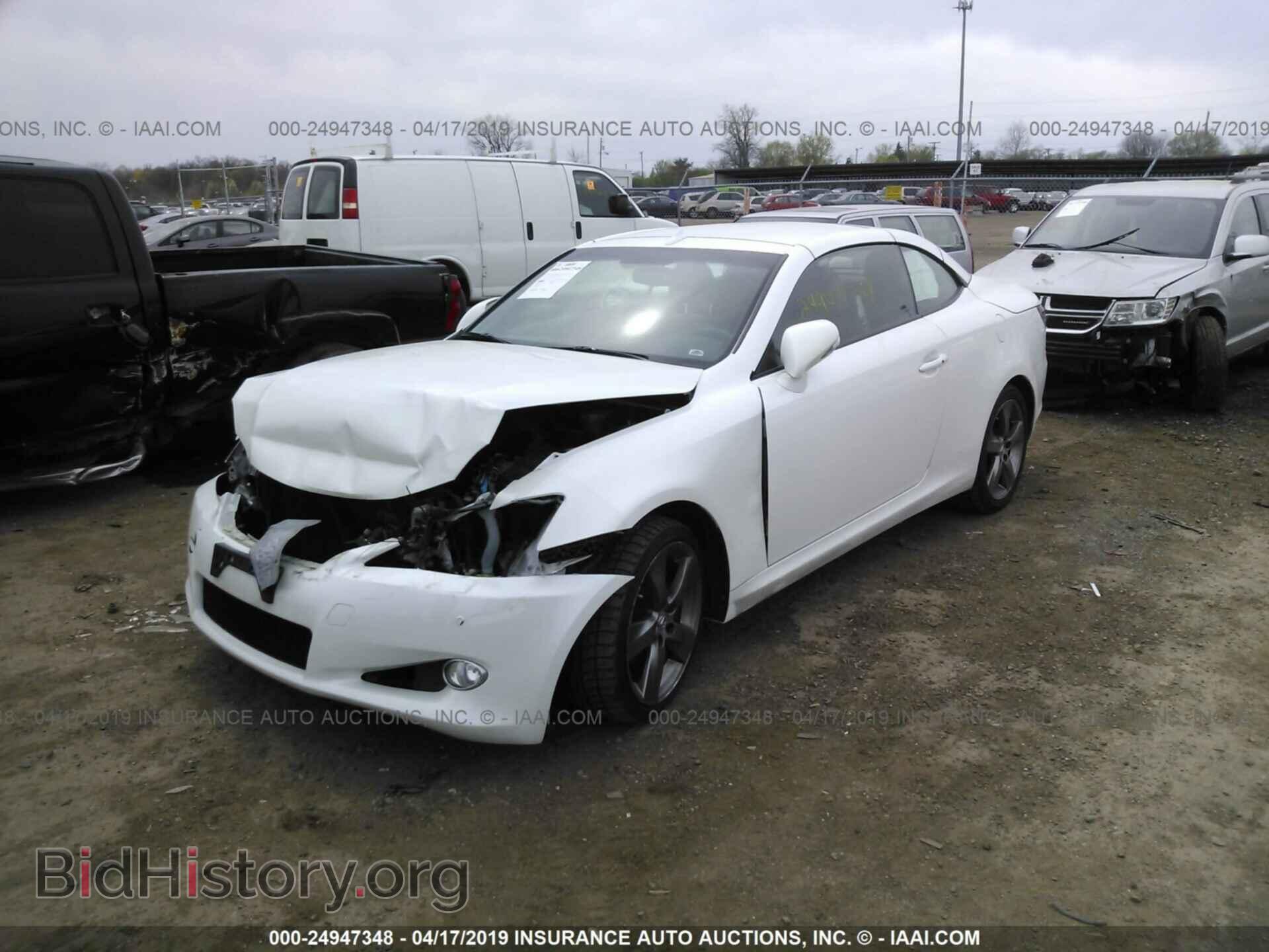 2011 LEXUS IS - VIN: JTHFF2C21B2519307 - Photo 2