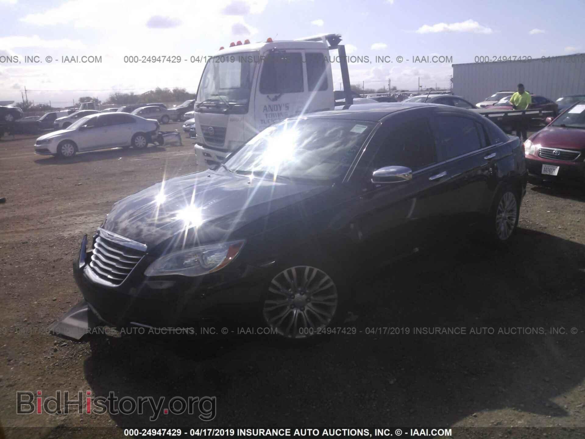 2012 CHRYSLER 200 - VIN: 1C3CCBCG0CN284833 - Фото 2
