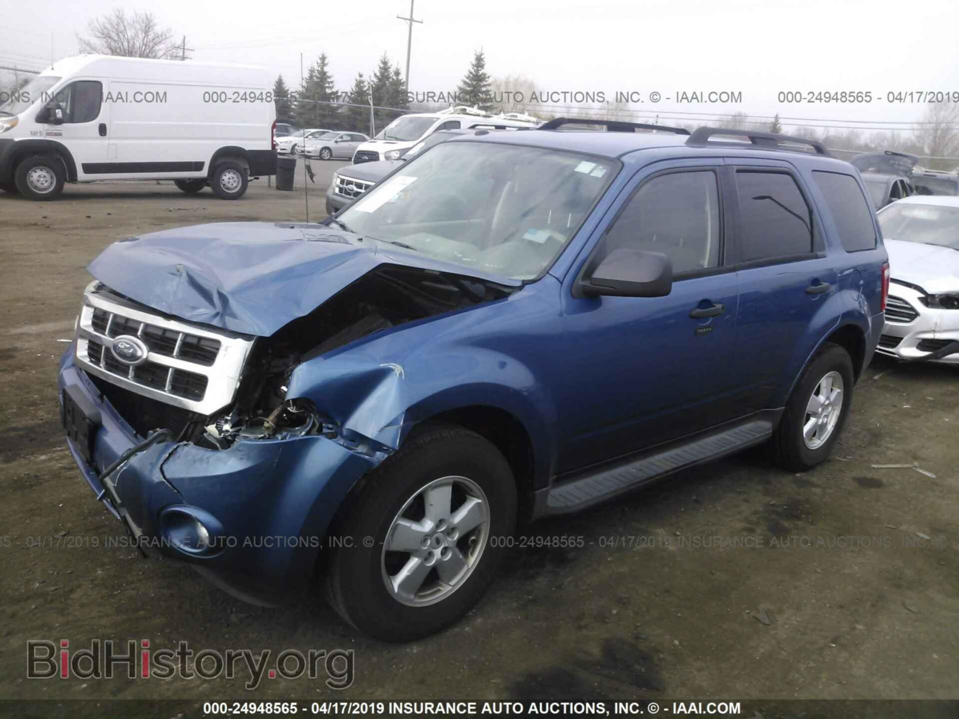 2009 FORD ESCAPE - VIN: 1FMCU03739KC67740 - Фото 2