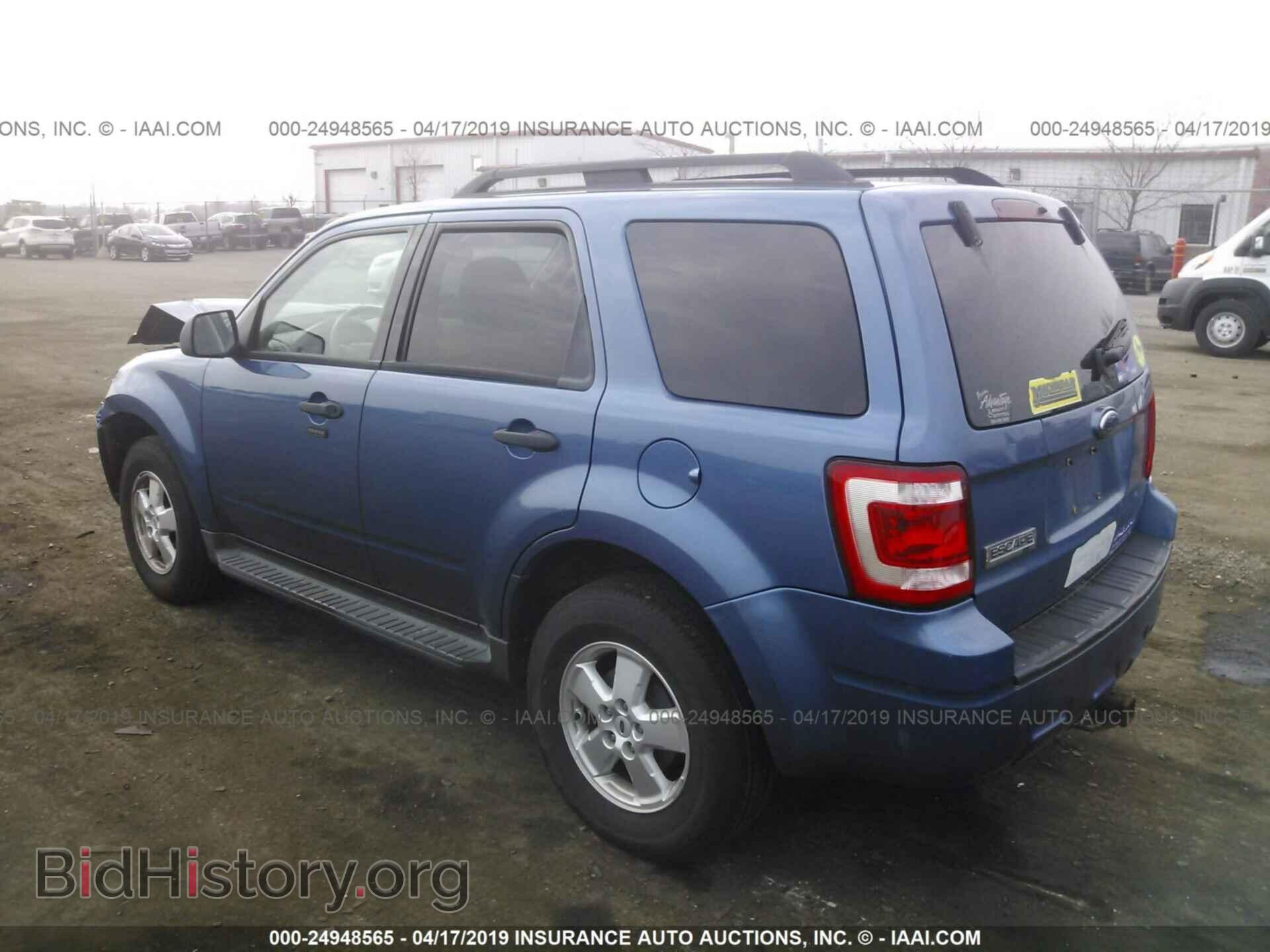 2009 FORD ESCAPE - VIN: 1FMCU03739KC67740 - Фото 3