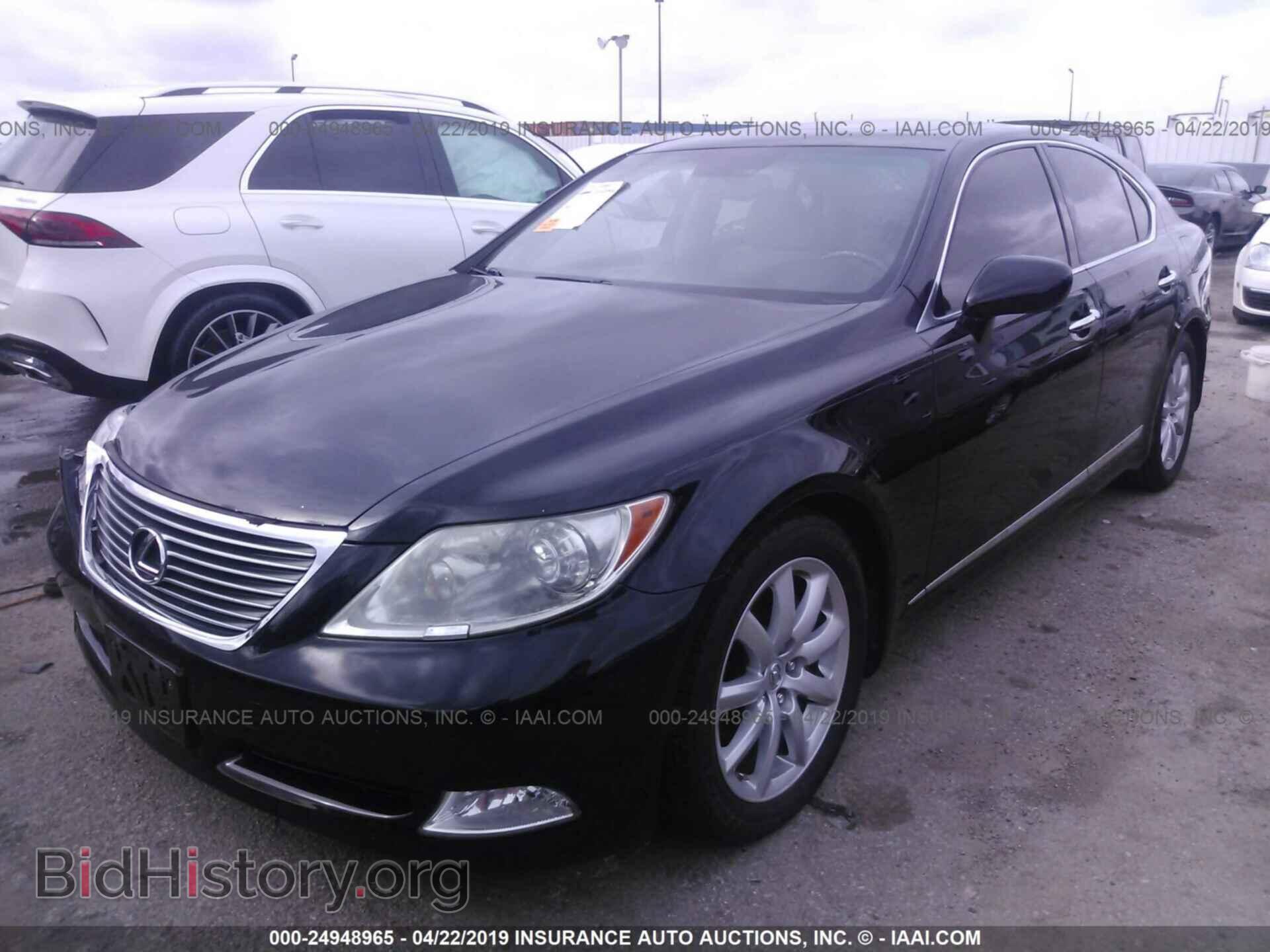 2009 LEXUS LS - VIN: JTHBL46F695088022 - Фото 2