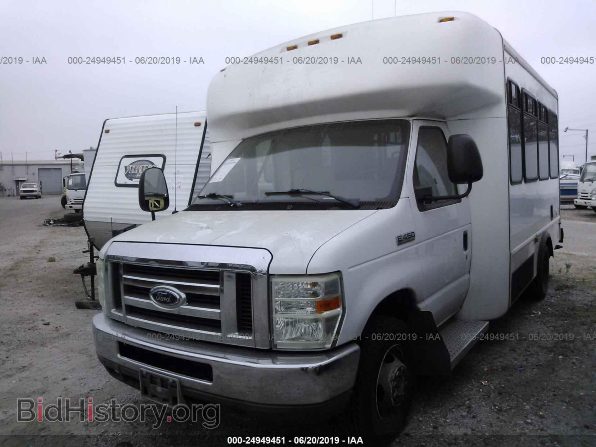2008 FORD ECONOLINE - VIN: 1FD4E45SX8DA01404 - Фото 2