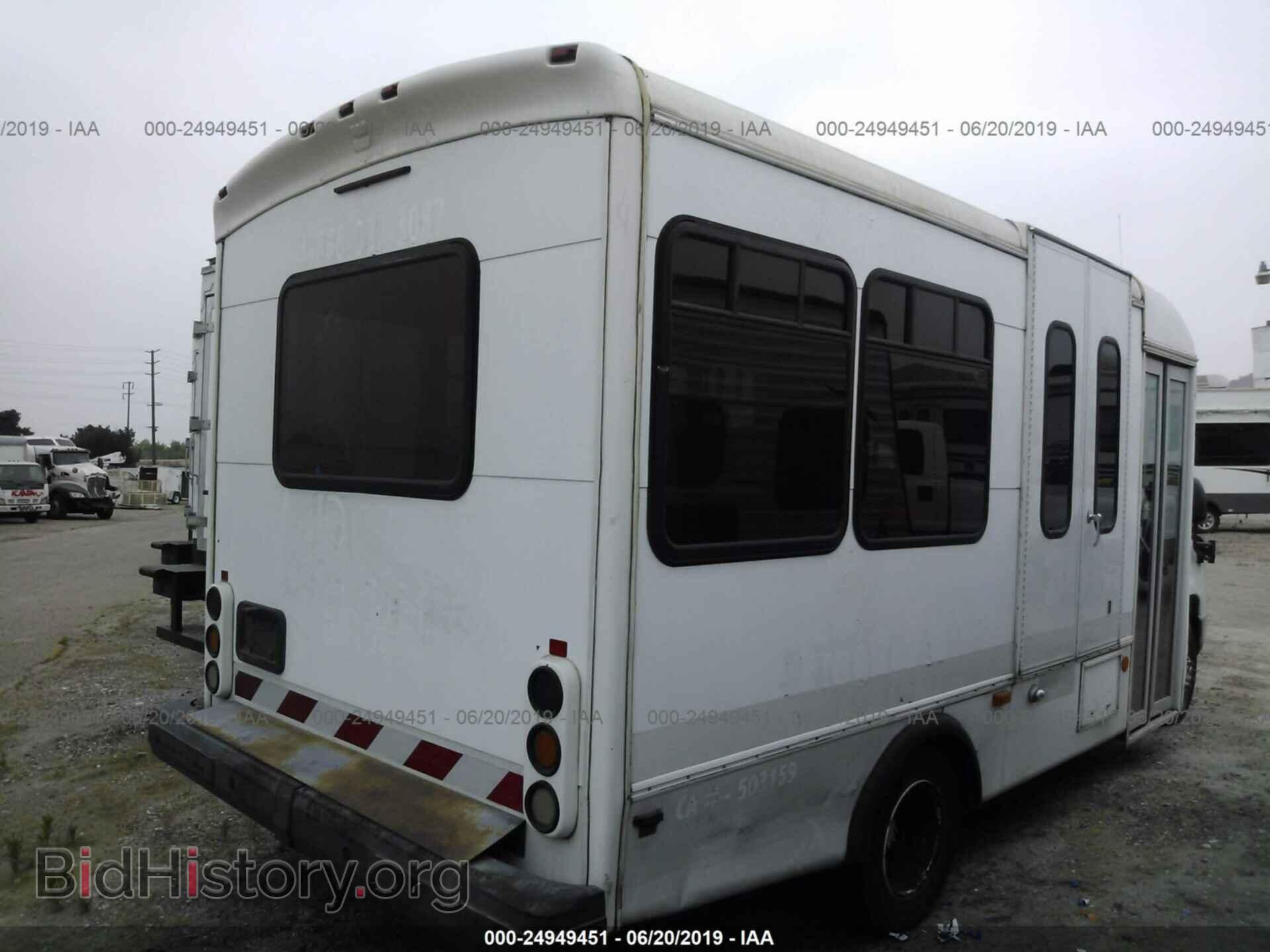 2008 FORD ECONOLINE - VIN: 1FD4E45SX8DA01404 - Фото 4