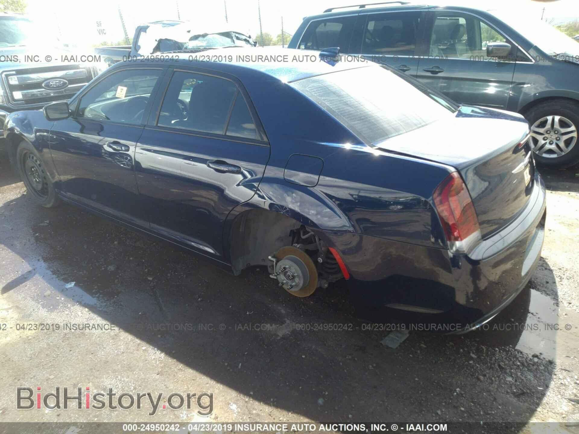 2016 CHRYSLER 300 - VIN: 2C3CCABG7GH116746 - Фото 3