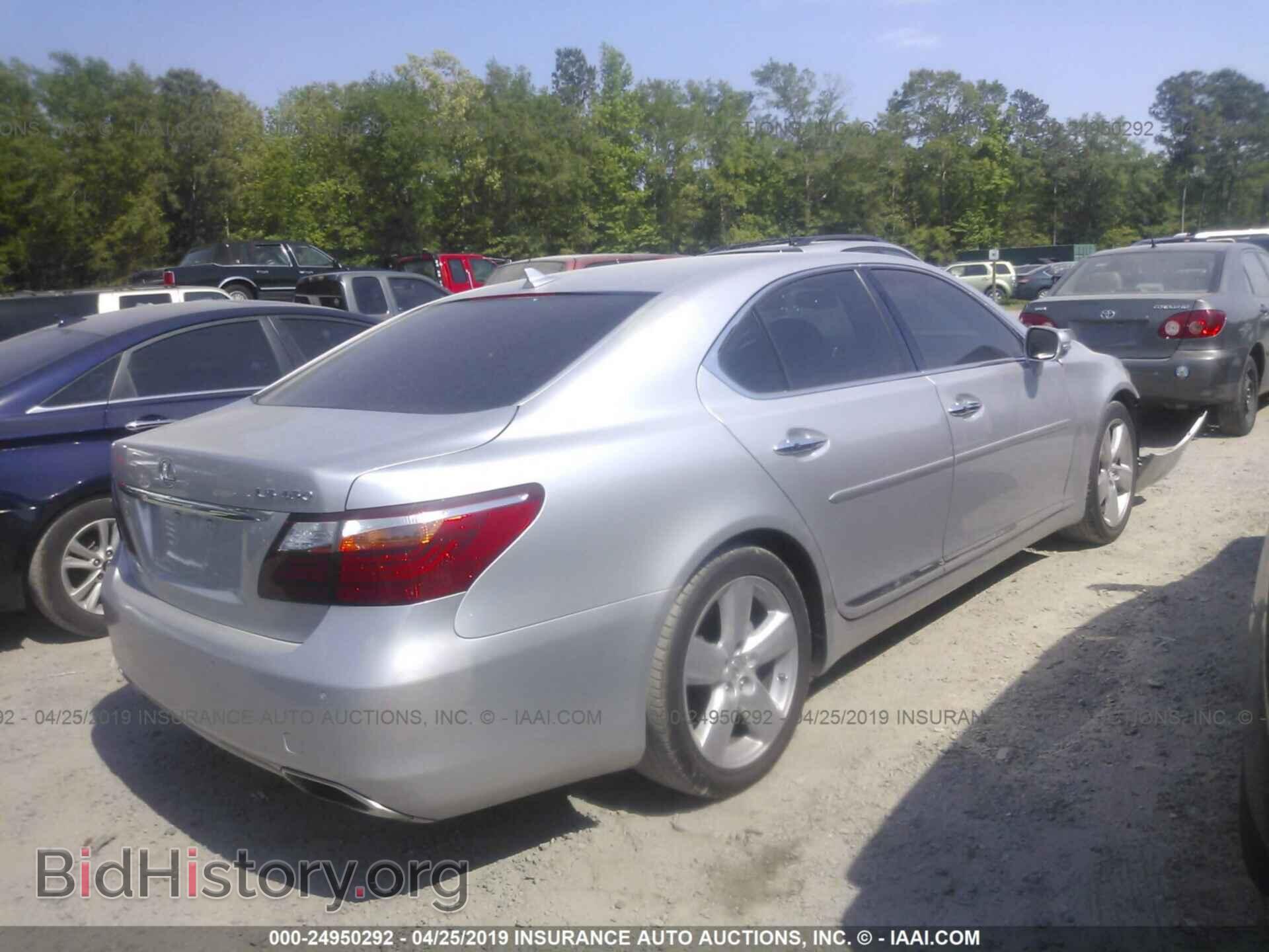 2011 LEXUS LS - VIN: JTHBL5EF0B5104471 - Фото 4
