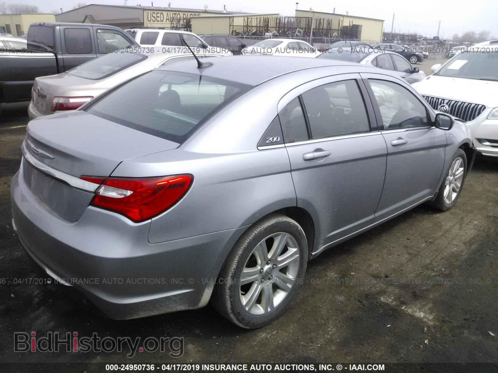 2013 CHRYSLER 200 - VIN: 1C3CCBBB4DN695143 - Фото 4