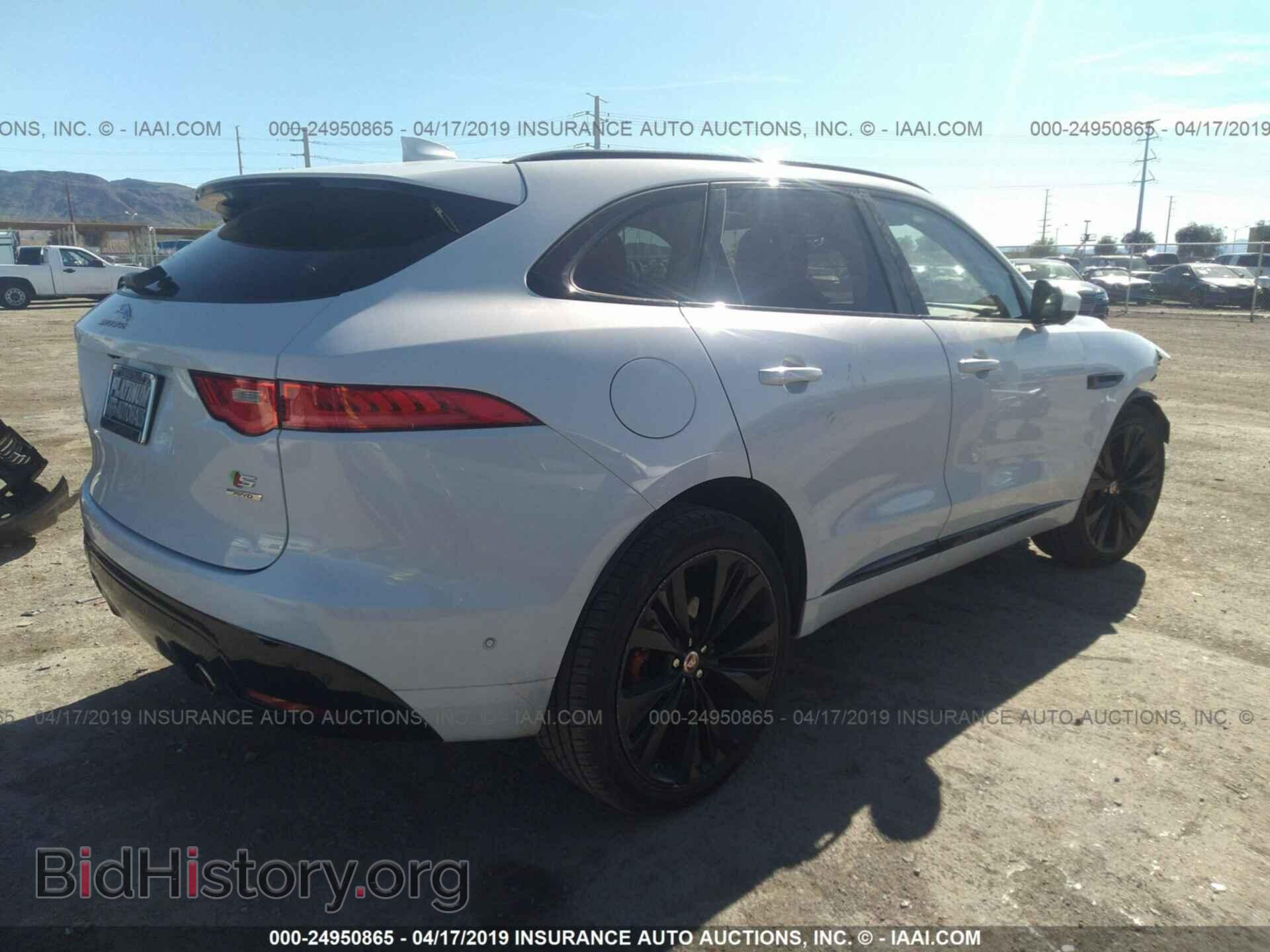 2017 JAGUAR F-PACE - VIN: SADCM2BV0HA898230 - Photo 4