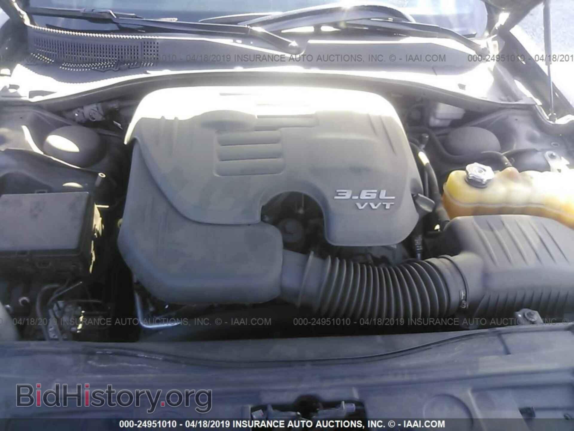 2013 CHRYSLER 300 - VIN: 2C3CCABG8DH662063 - Фото 10