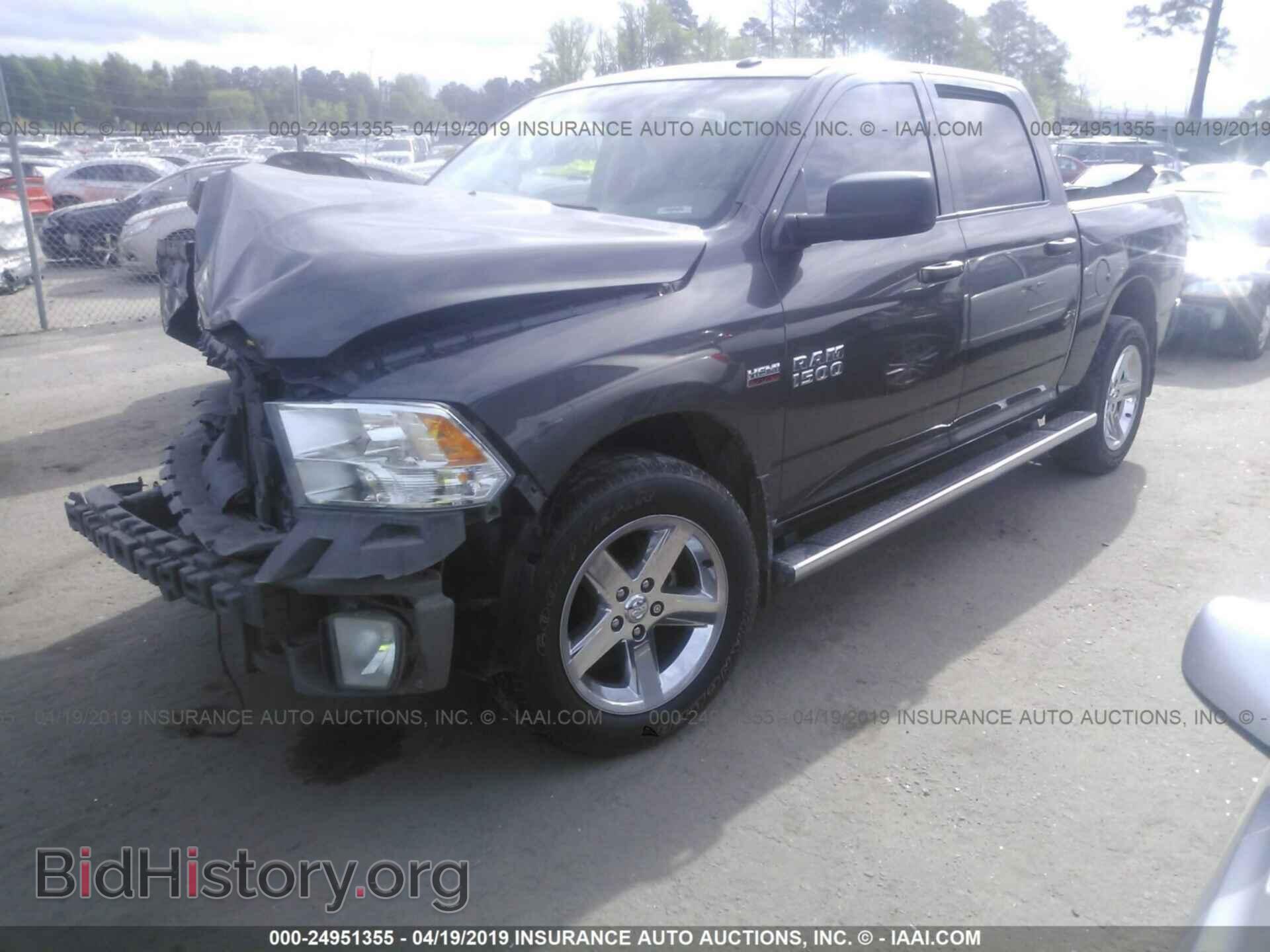 2017 RAM 1500 - VIN: 3C6RR7KT5HG796224 - Photo 2