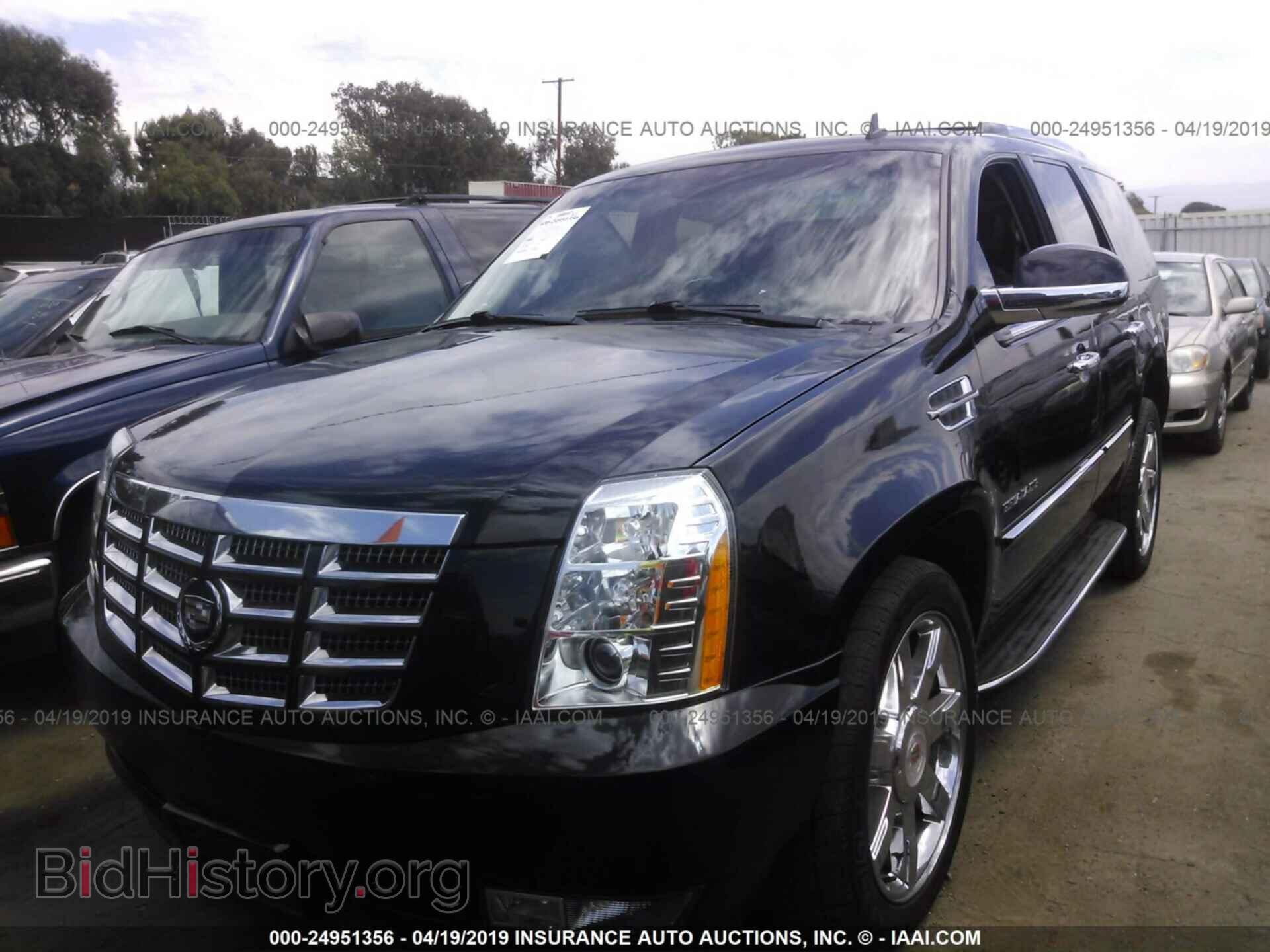 2011 CADILLAC ESCALADE - VIN: 1GYS3BEF5BR378817 - Фото 2