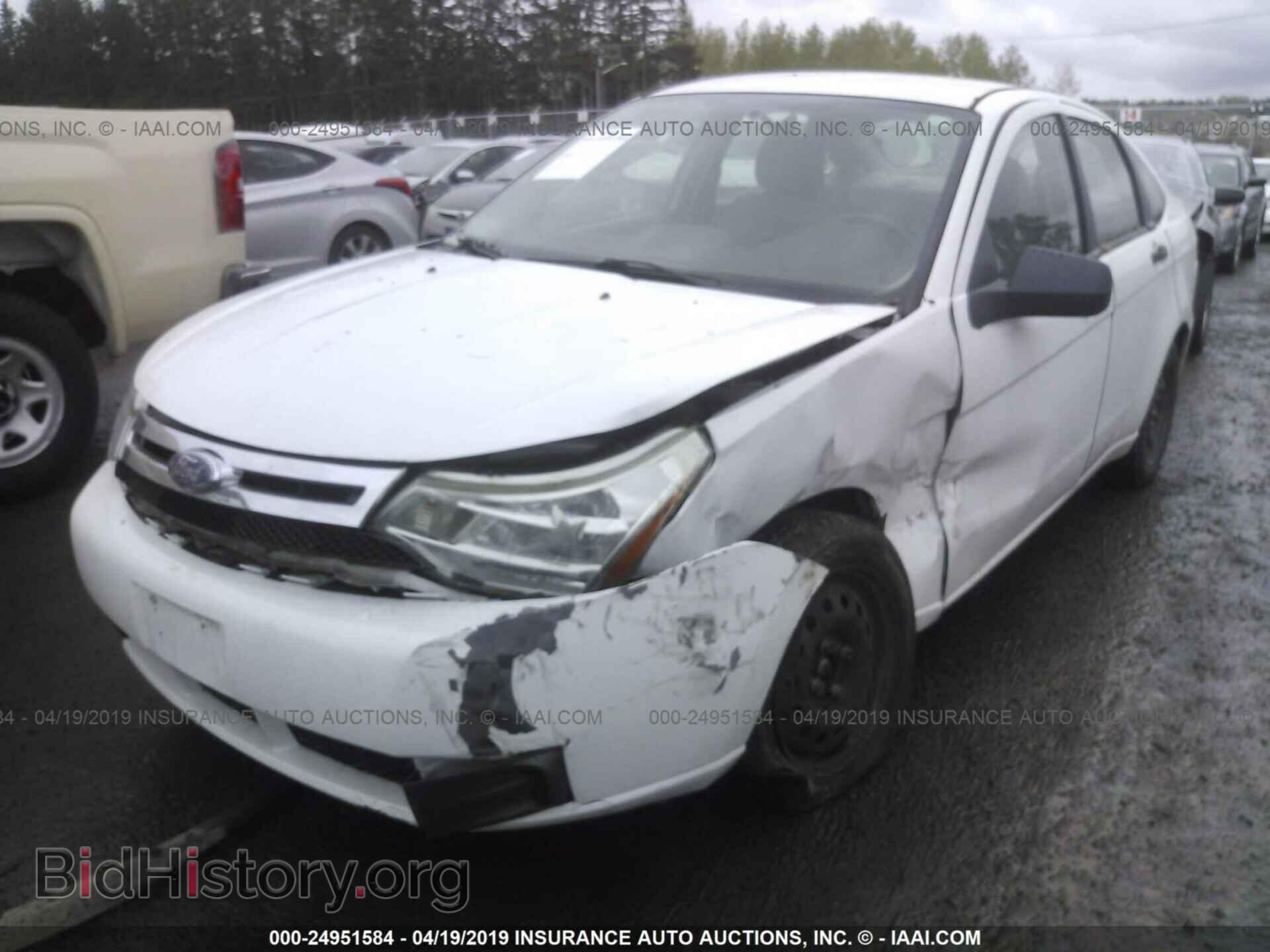 2008 FORD FOCUS - VIN: 1FAHP34N98W203215 - Фото 2